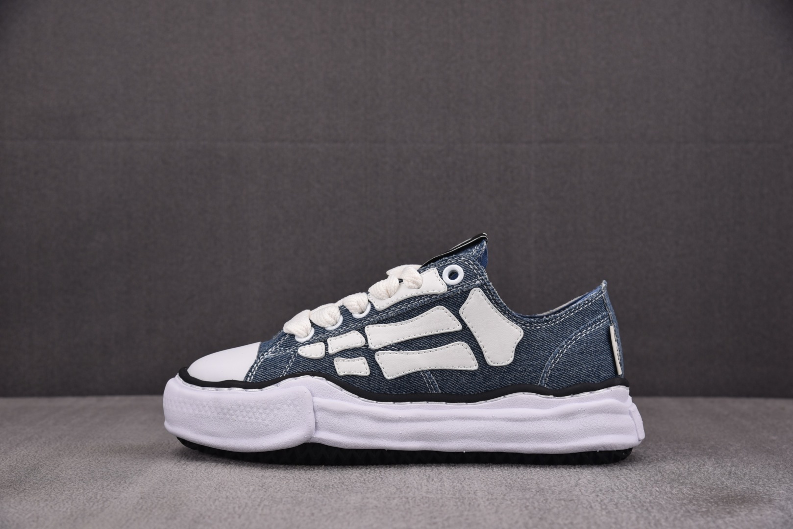 MMY 尺码36-45

纯原版出品-AMIRI x MIHARA YASUHIRO 蓝白 No.730