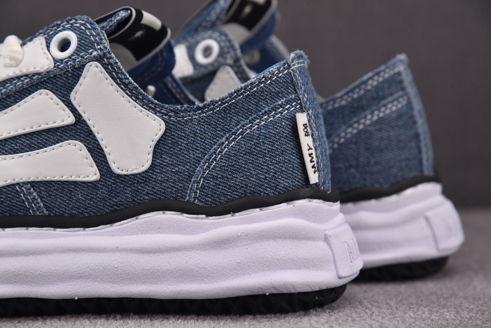MMY 尺码36-45

纯原版出品-AMIRI x MIHARA YASUHIRO 蓝白 No.730