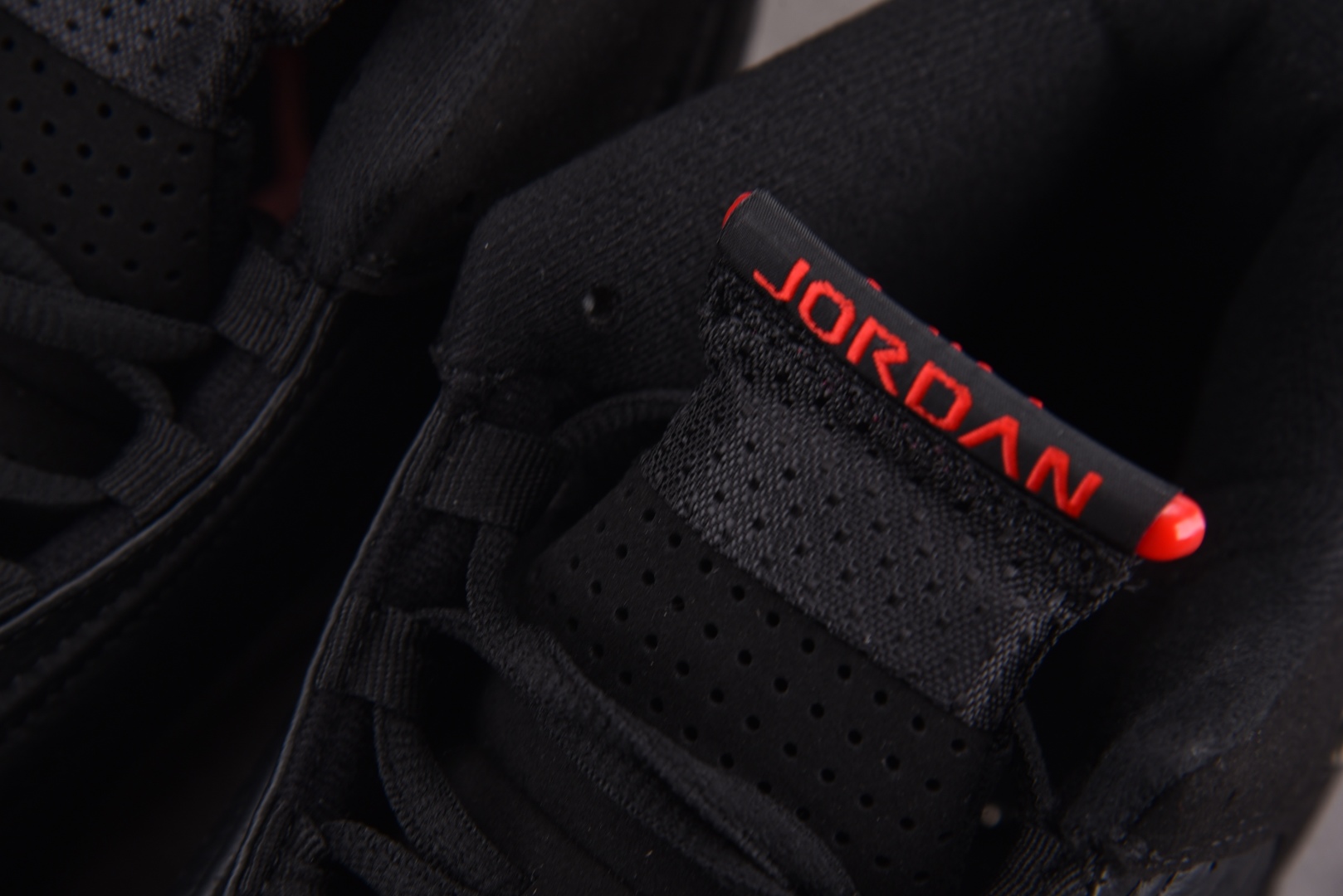 AJ14 尺码40-47.5

纯原版出品-Air Jordan 14 Retro Last Shot 