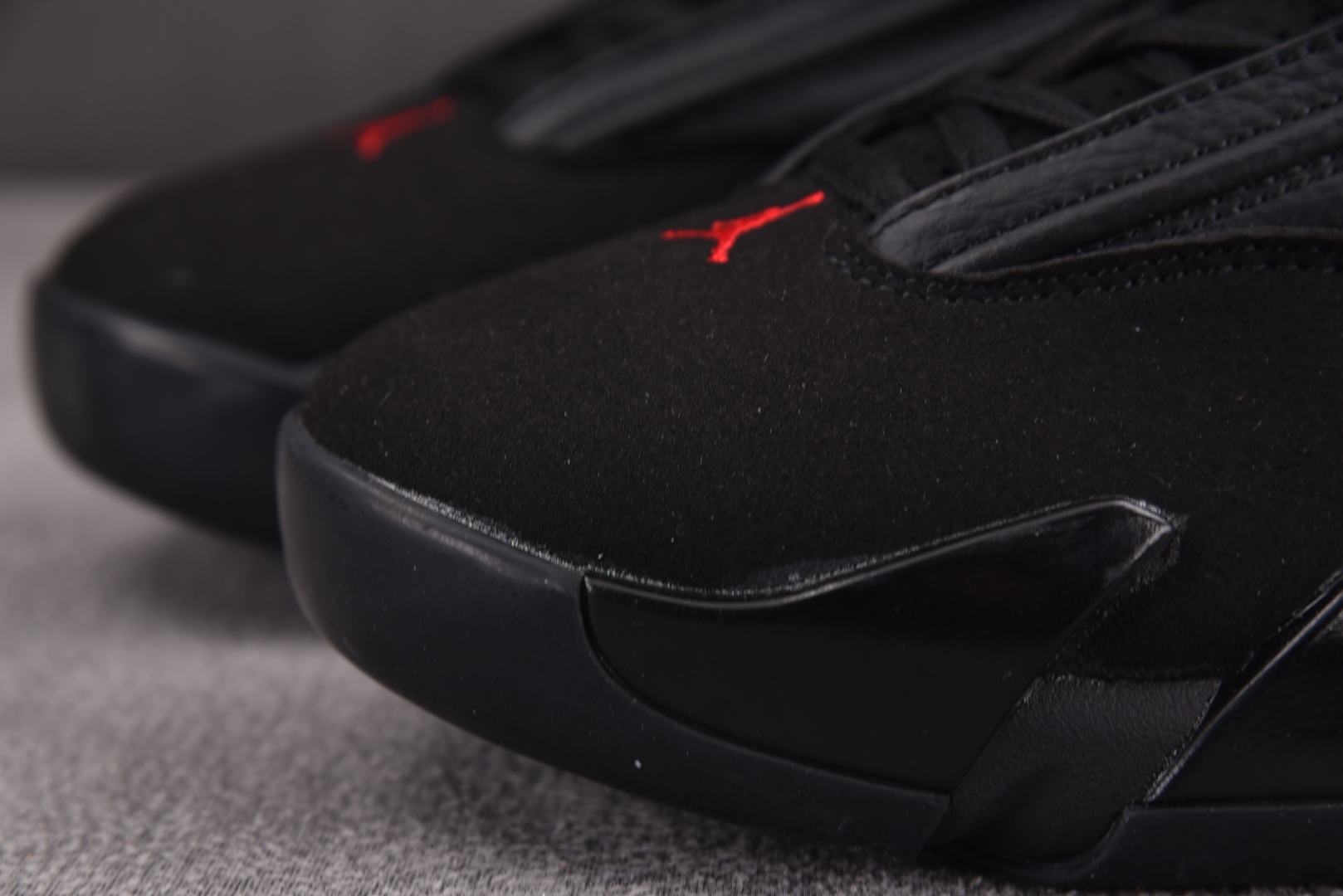 AJ14 尺码40-47.5

纯原版出品-Air Jordan 14 Retro Last Shot 