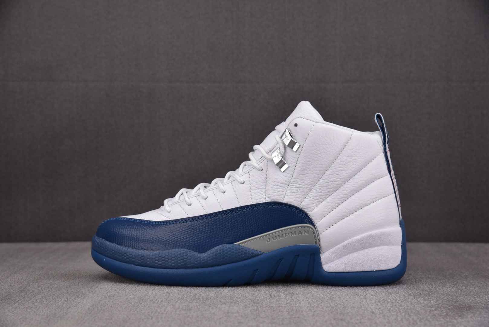 AJ12尺码40-47.5

纯原版出品-Jordan 12 Retro French Blue 法兰西