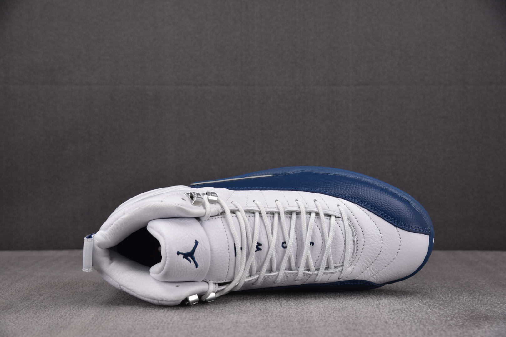 AJ12尺码40-47.5

纯原版出品-Jordan 12 Retro French Blue 法兰西