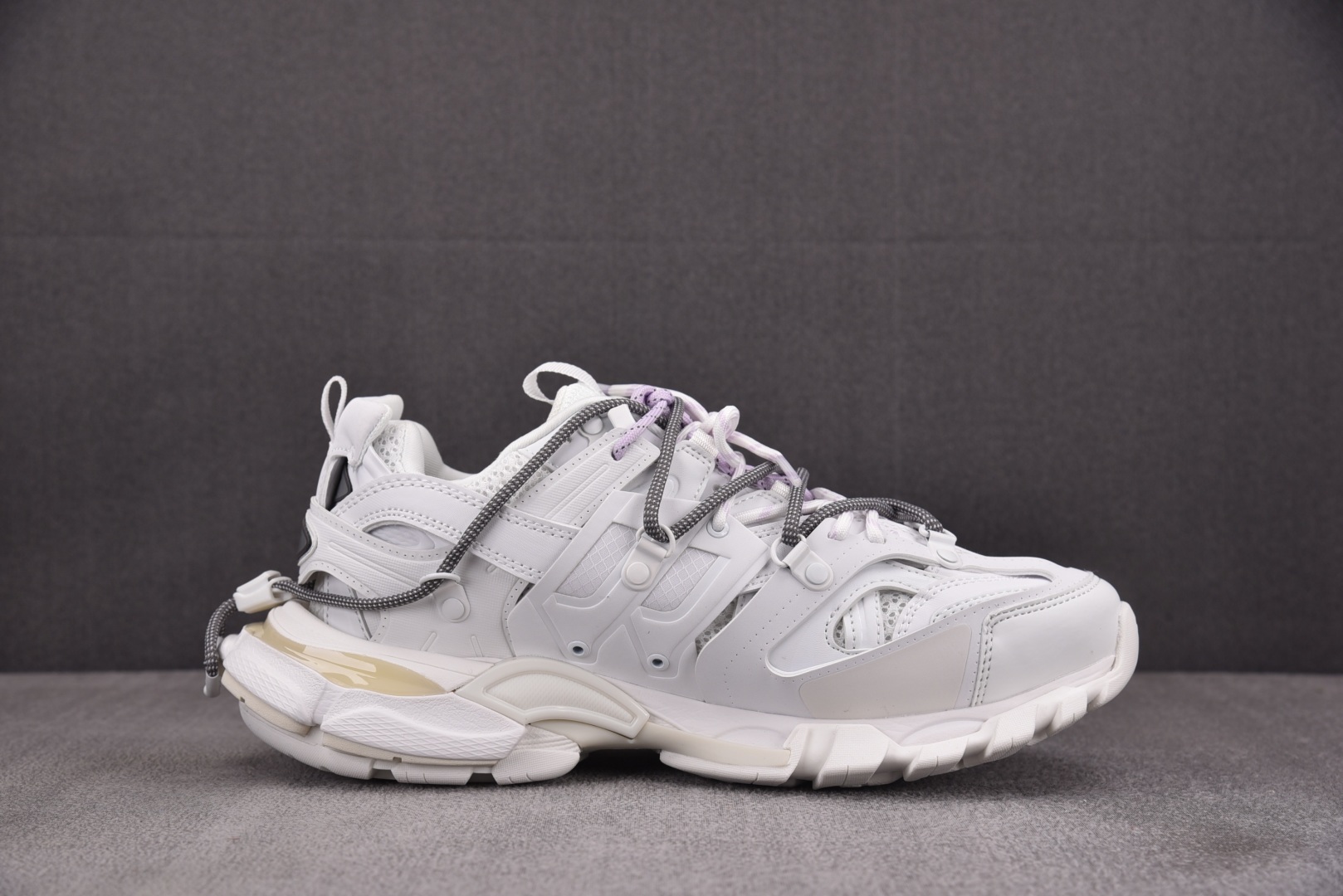 巴黎 尺码35-46

纯原版出品-Balenciaga Track3.0 白色绑带 YZ021-2
尺