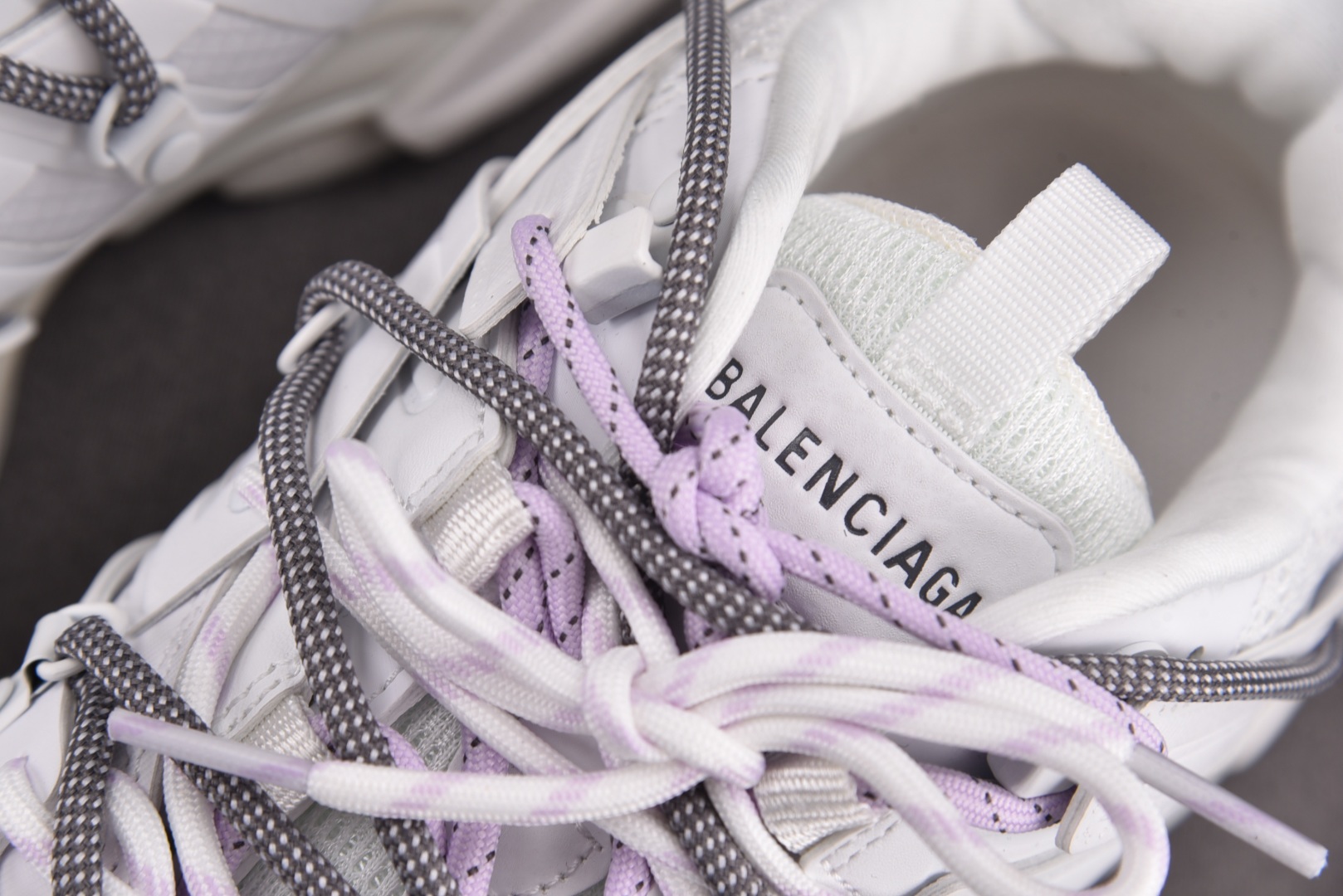 巴黎 尺码35-46

纯原版出品-Balenciaga Track3.0 白色绑带 YZ021-2
尺