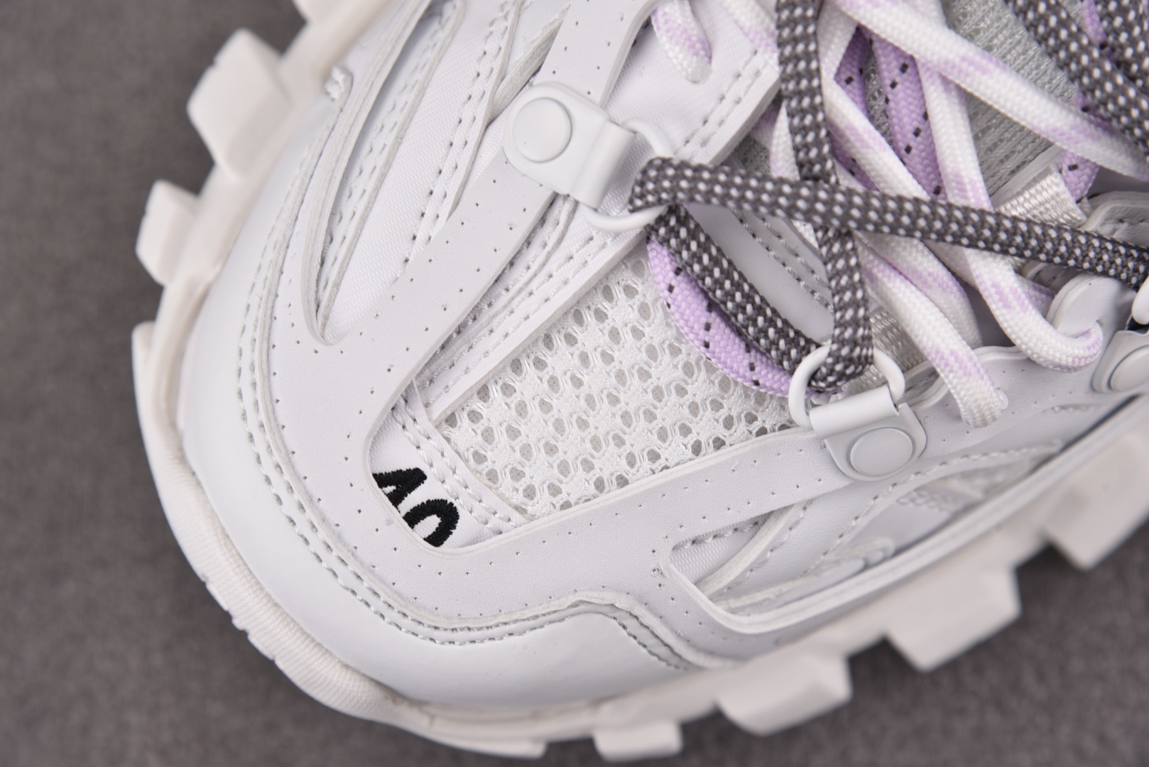 巴黎 尺码35-46

纯原版出品-Balenciaga Track3.0 白色绑带 YZ021-2
尺