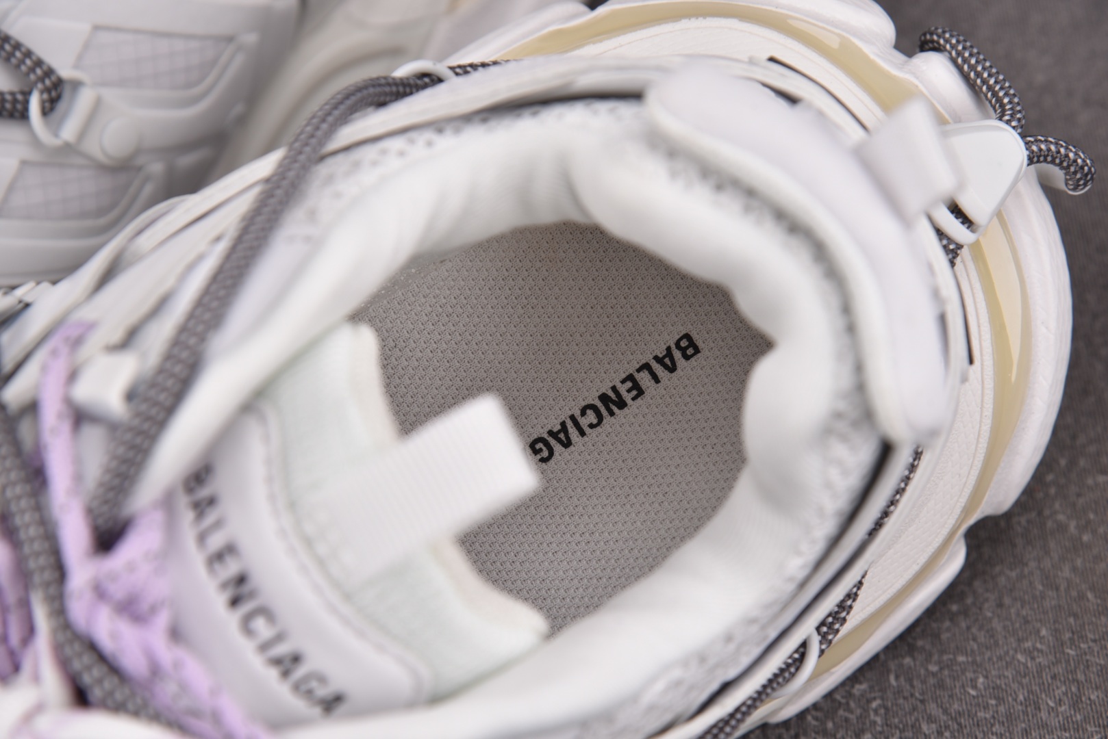 巴黎 尺码35-46

纯原版出品-Balenciaga Track3.0 白色绑带 YZ021-2
尺