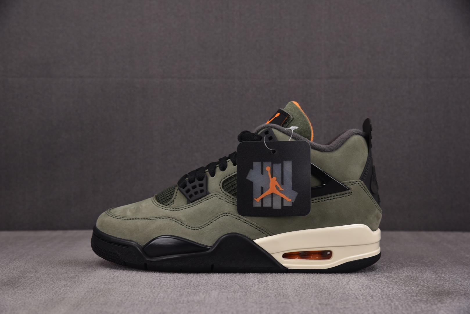 AJ4 尺码40-48.5

纯原版出品-Air Jordan 4 Retro OG SP Undefe