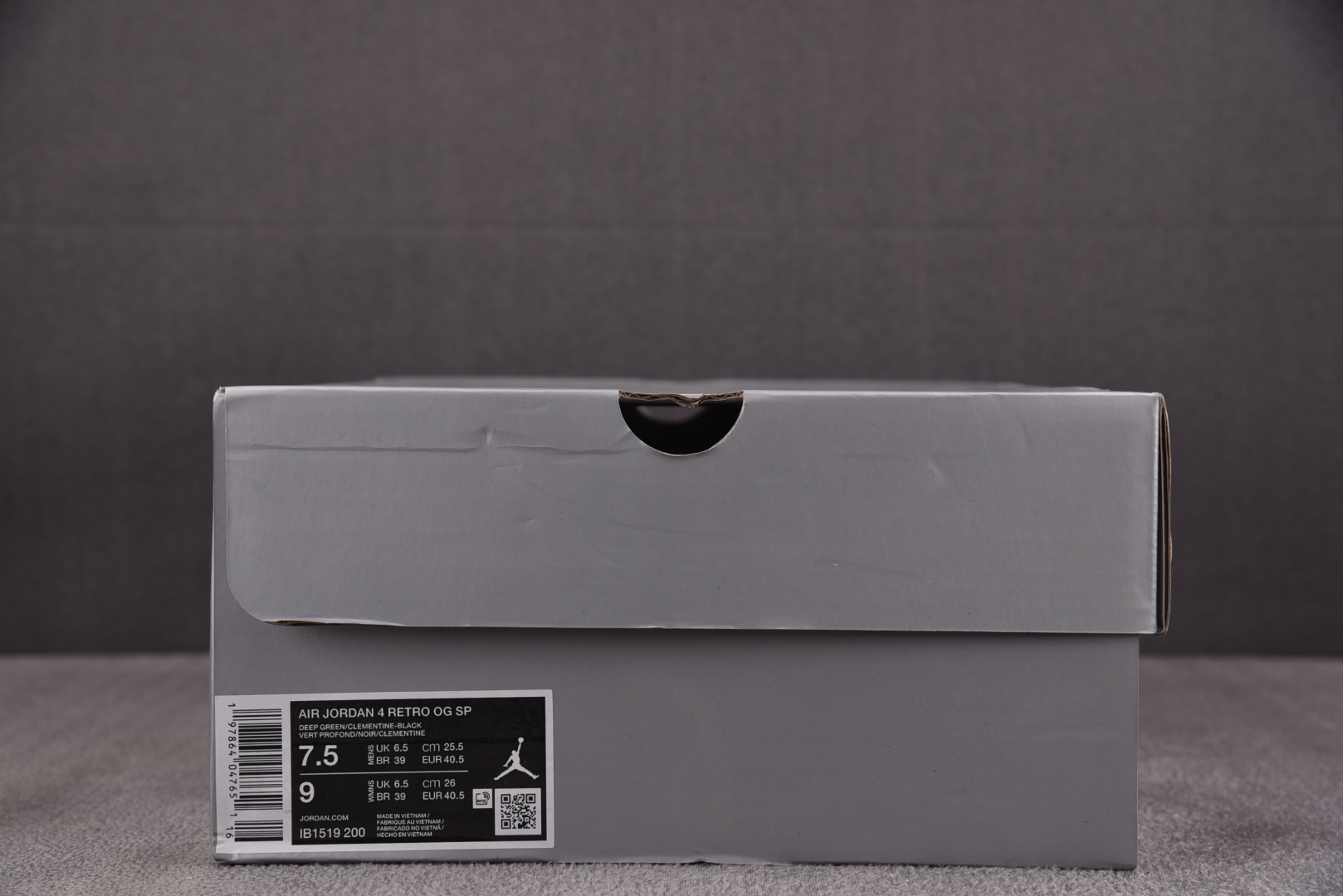 AJ4 尺码40-48.5

纯原版出品-Air Jordan 4 Retro OG SP Undefe