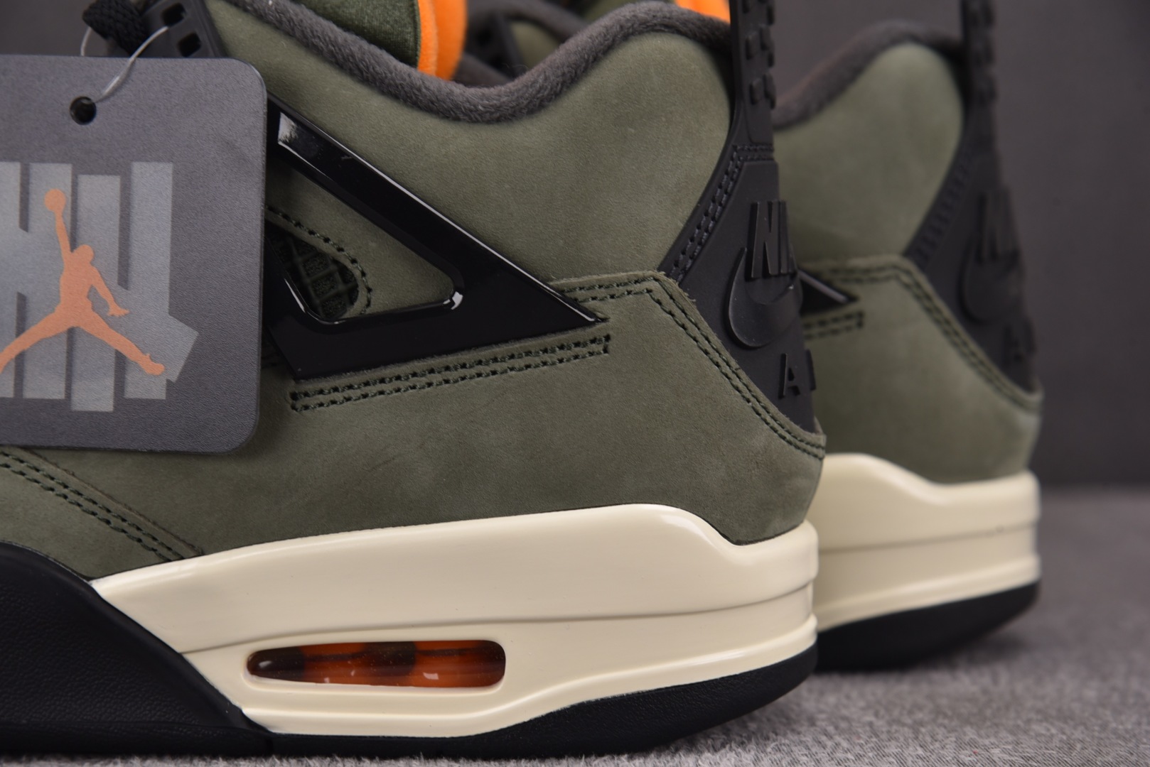 AJ4 尺码40-48.5

纯原版出品-Air Jordan 4 Retro OG SP Undefe