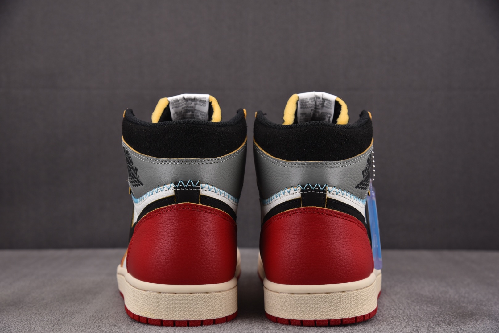 AJ1高帮 尺码40-48.5

纯原版出品-Air Jordan 1 Retro High OG SP