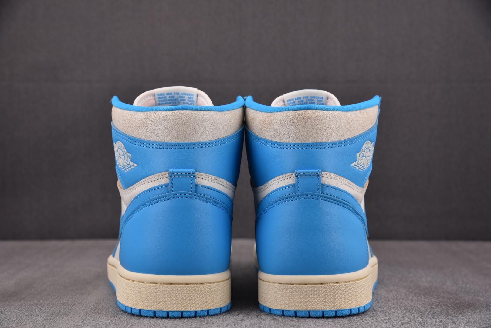 AJ1高帮 尺码40-48.5

纯原版出品-Air Jordan 1 Retro High OG UN