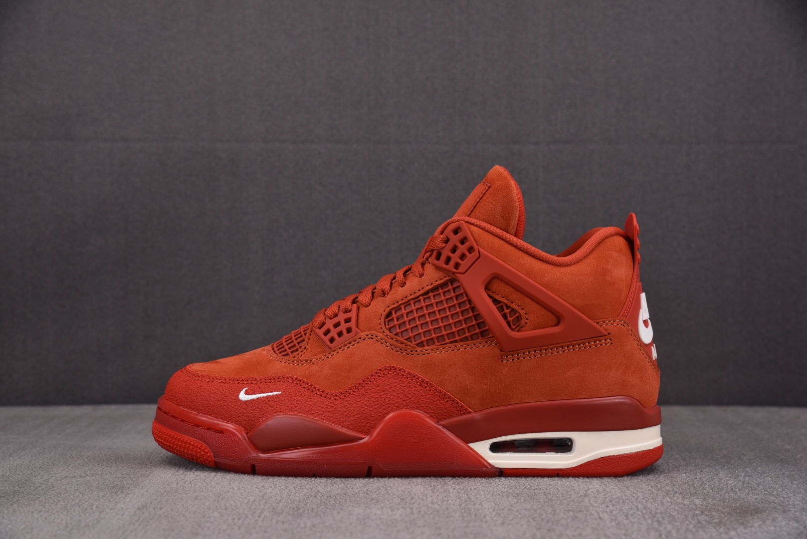 AJ4 尺码40-48.5

纯原版出品-Nigel Sylvester x Air Jordan Ai