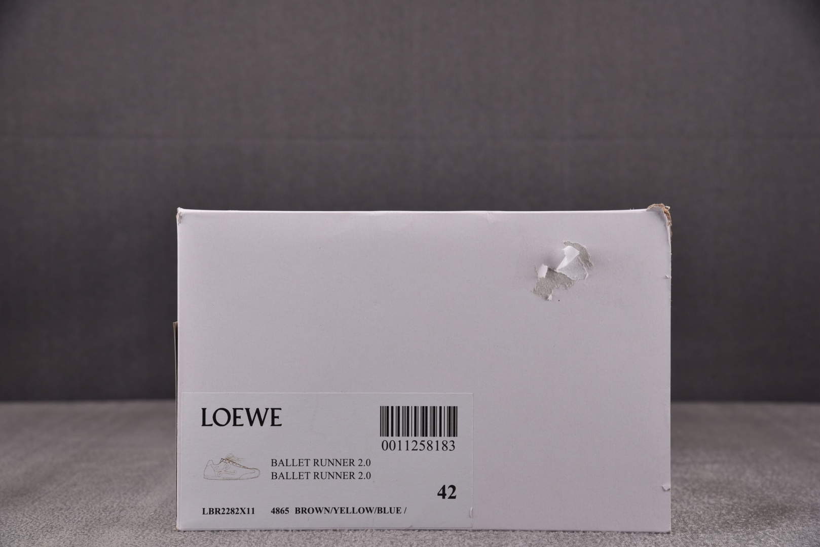 Loewe 罗意威 尺码35-45

纯原版出品-LOEWE Ballet Runner 2.0 棕褐色