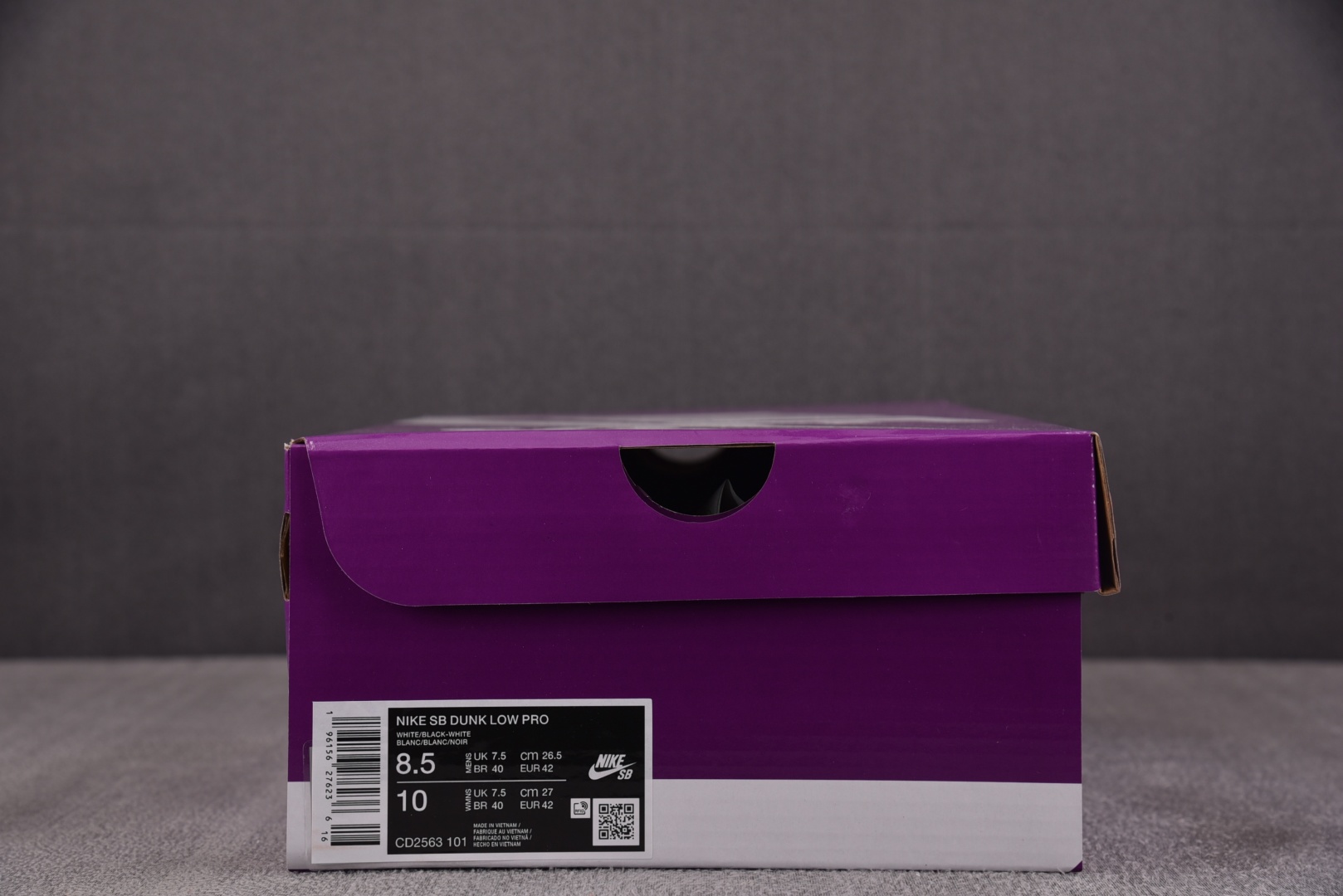Dunk 尺码40-47.5

纯原版出品-NK SB Dunk Low Pro White Gum 白