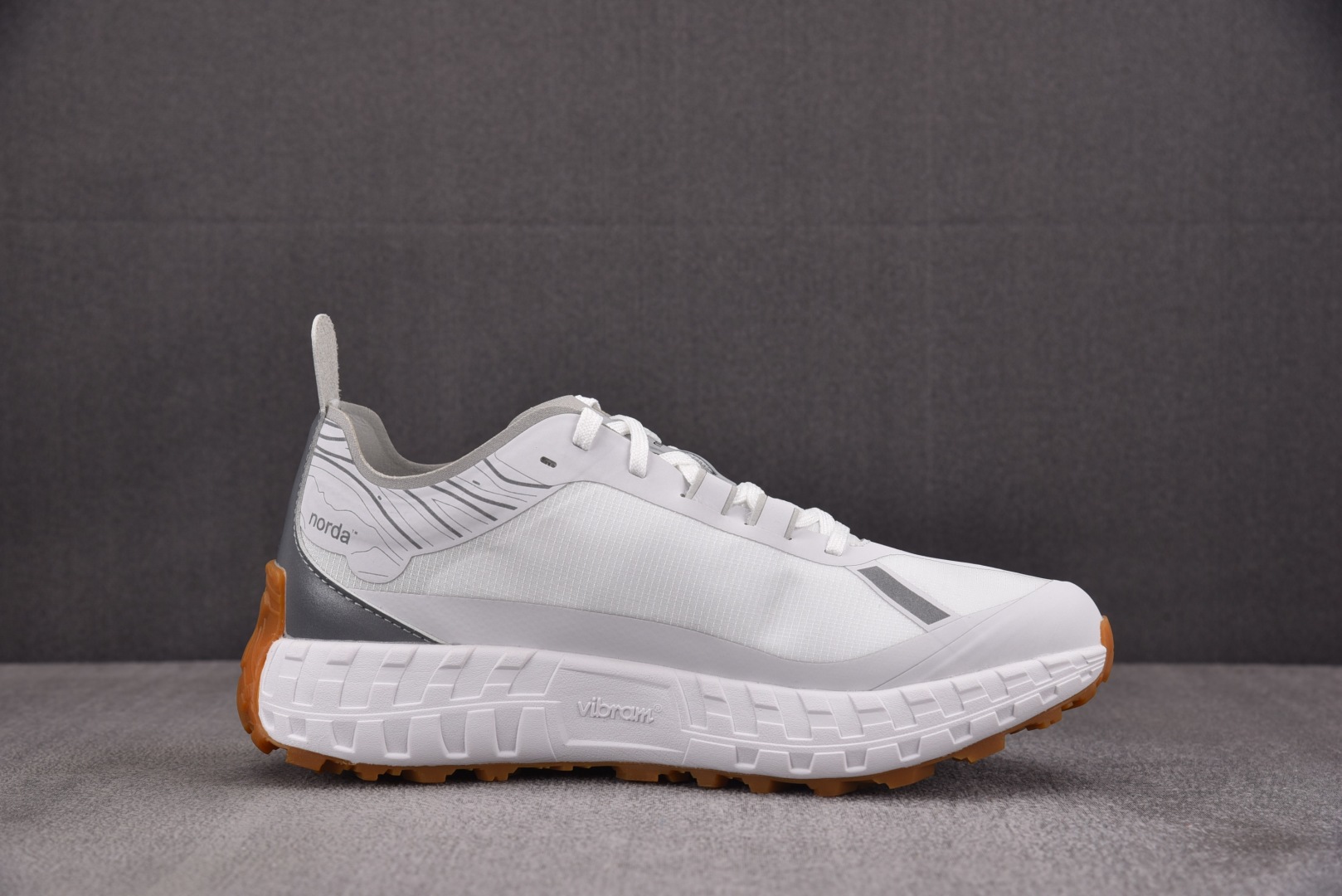 NORDA 尺码39-45

纯原版出品-NORDA 001 Anti SliP Wear Resist