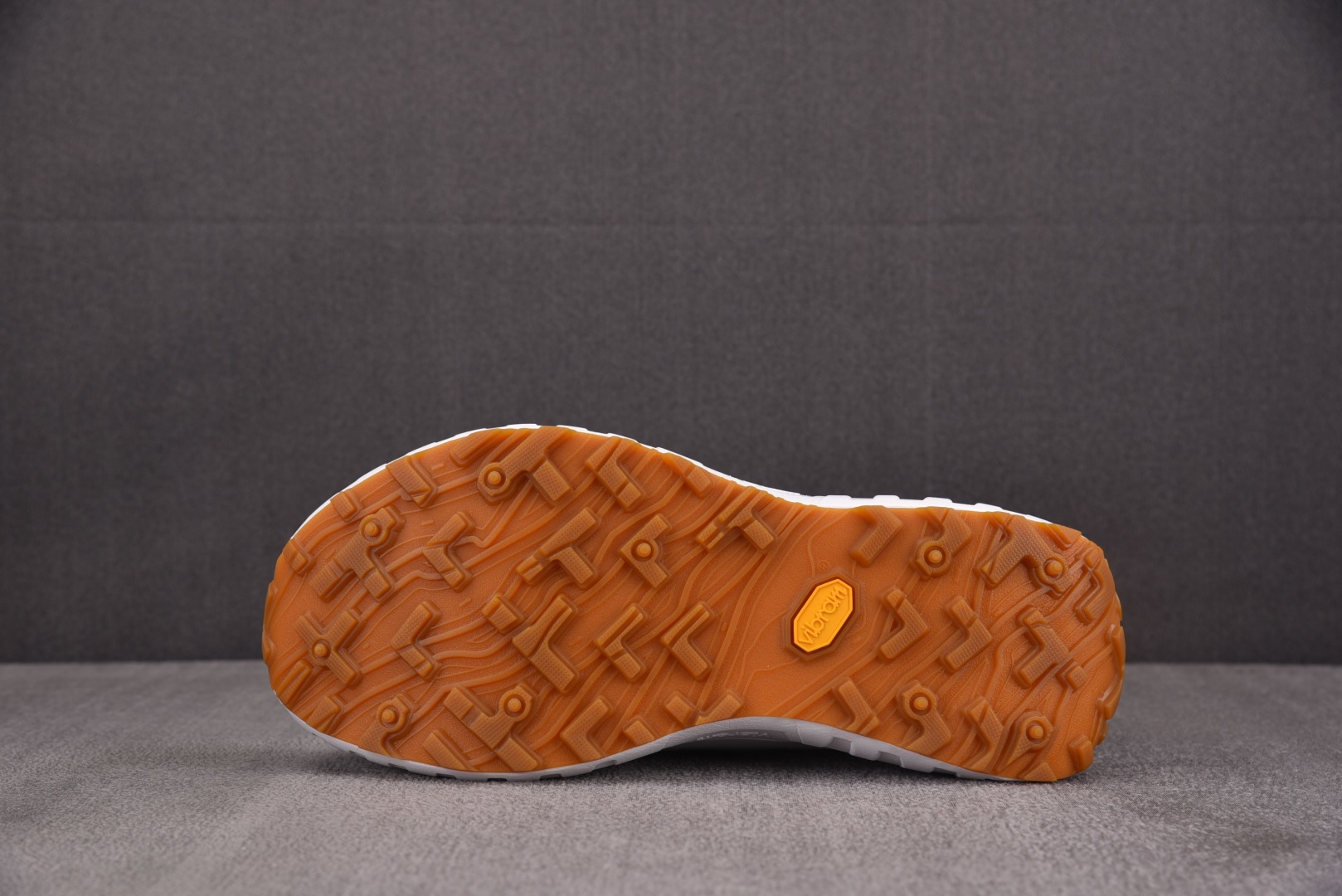 NORDA 尺码39-45

纯原版出品-NORDA 001 Anti SliP Wear Resist