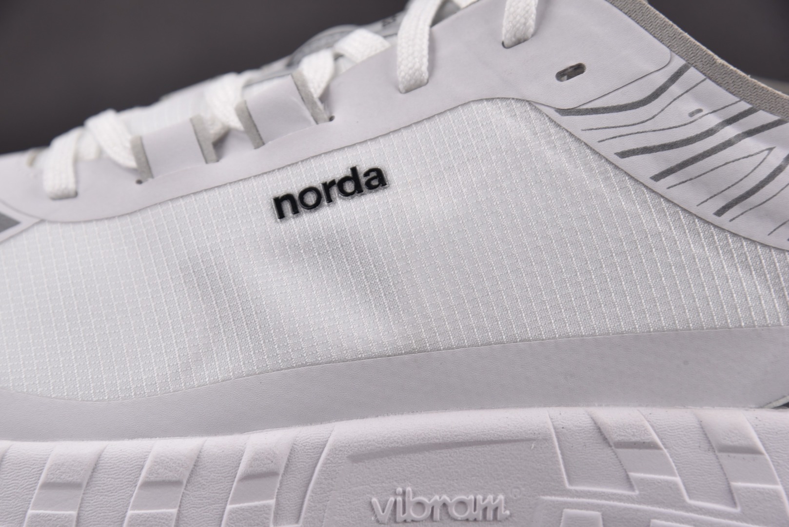 NORDA 尺码39-45

纯原版出品-NORDA 001 Anti SliP Wear Resist