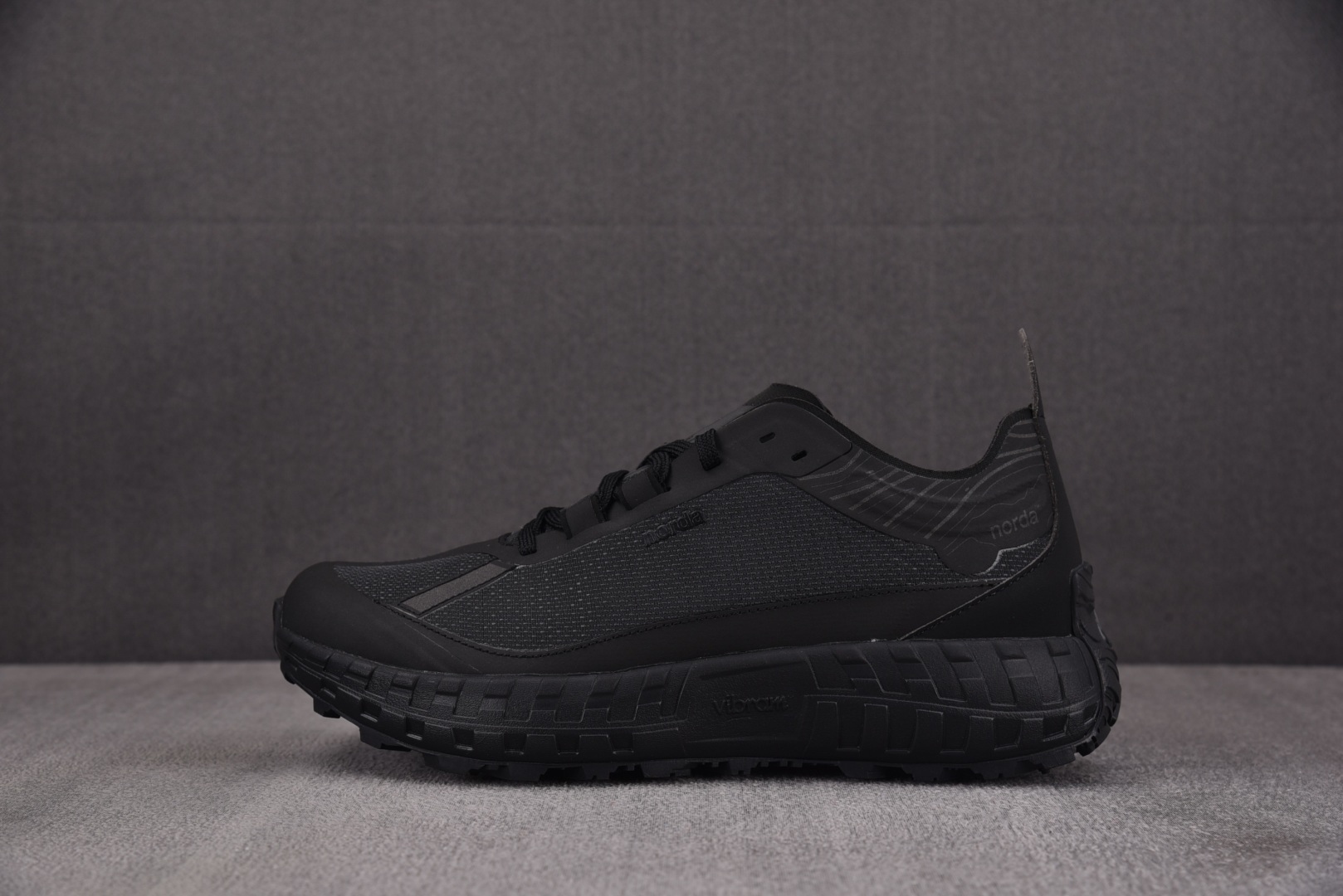 NORDA 尺码39-45

纯原版出品-NORDA 001 Anti SliP Wear Resist