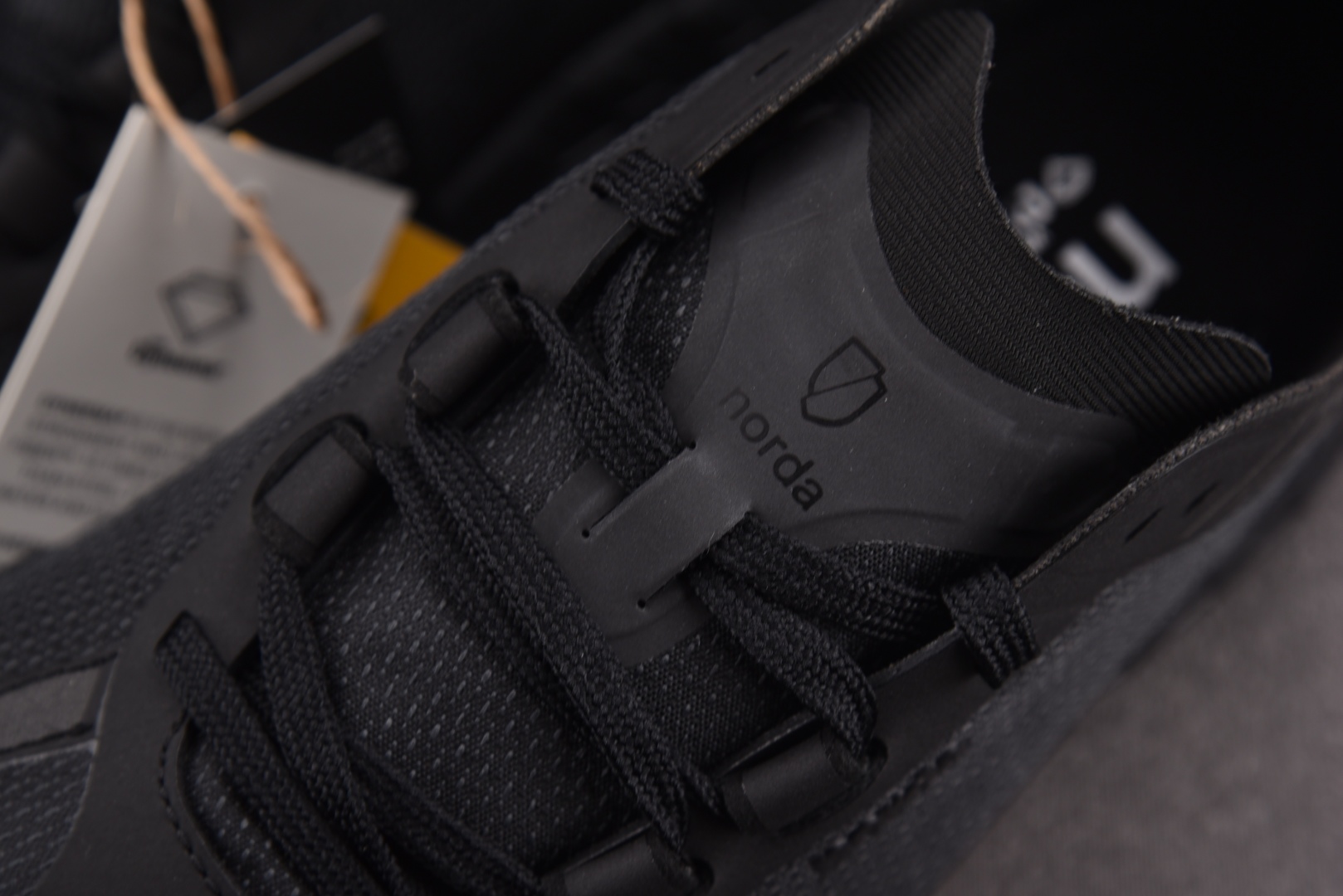 NORDA 尺码39-45

纯原版出品-NORDA 001 Anti SliP Wear Resist