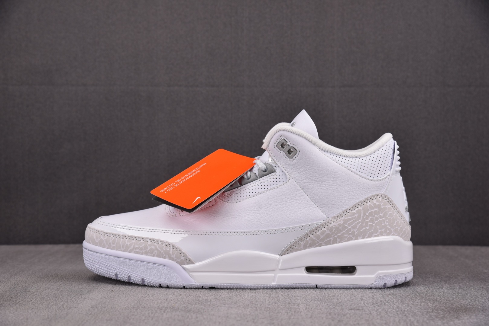 AJ3 尺码36-47.5

纯原版出品-Air Jordan 3 Retro Pure Money (