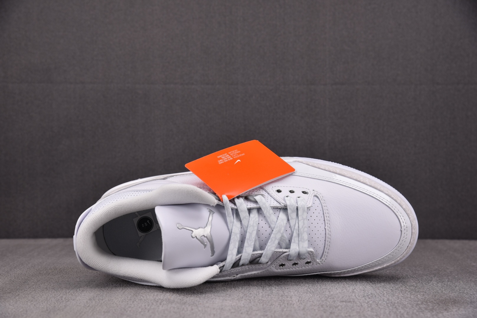 AJ3 尺码36-47.5

纯原版出品-Air Jordan 3 Retro Pure Money (