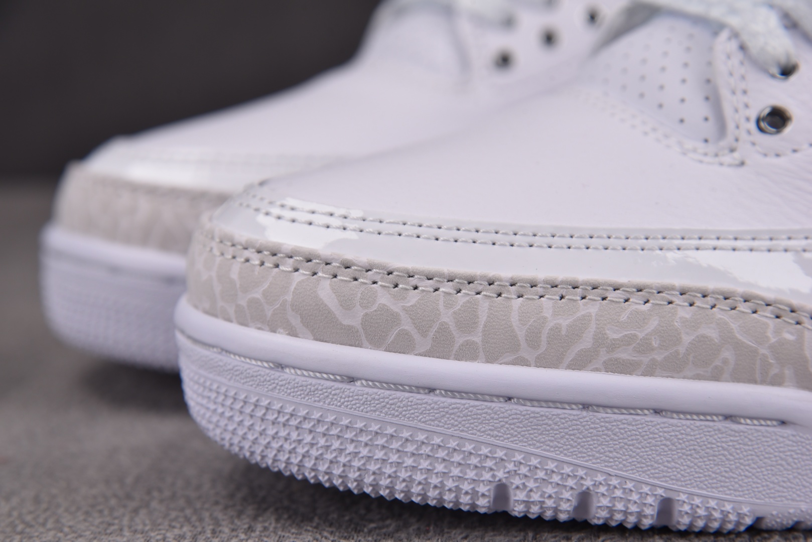 AJ3 尺码36-47.5

纯原版出品-Air Jordan 3 Retro Pure Money (