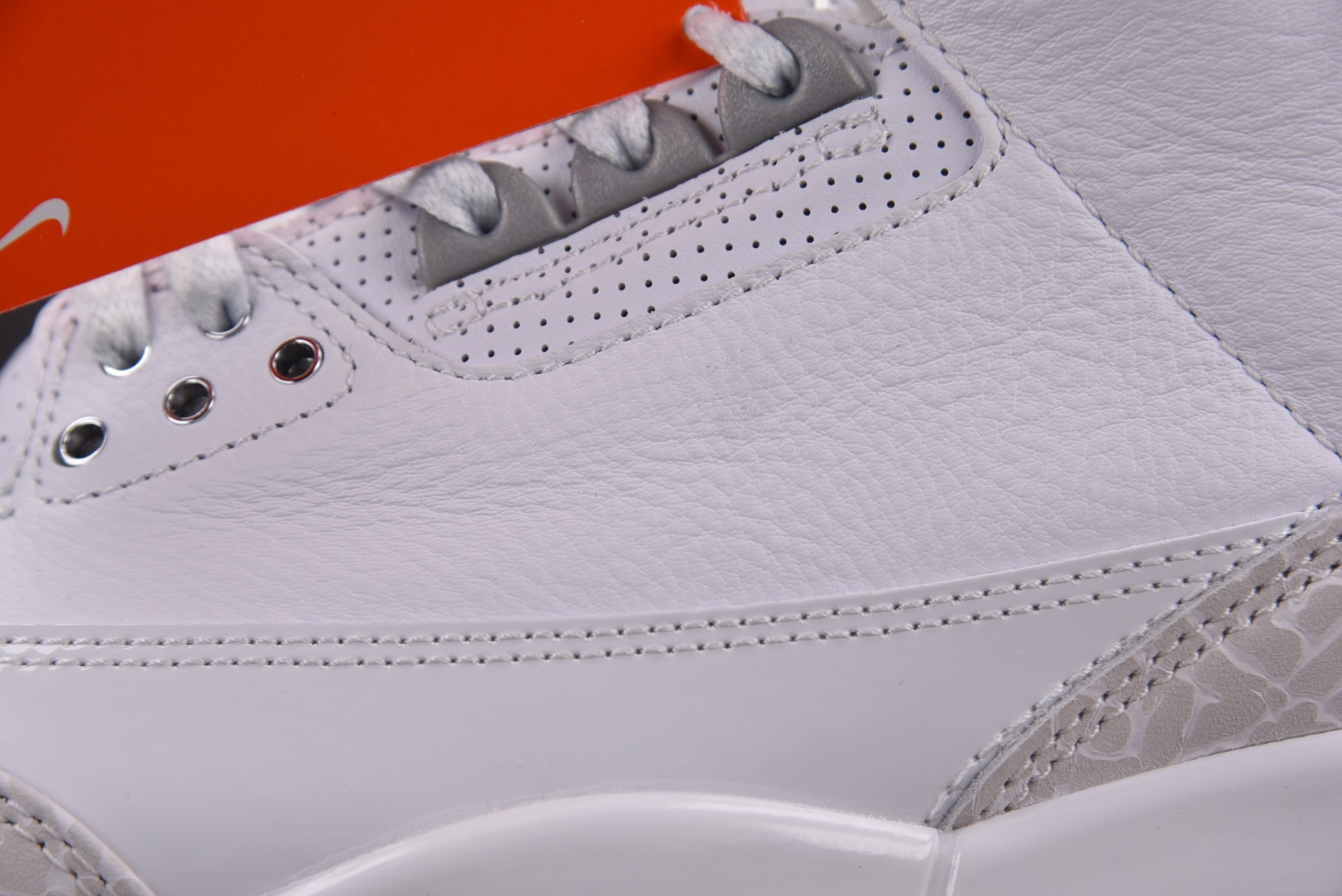 AJ3 尺码36-47.5

纯原版出品-Air Jordan 3 Retro Pure Money (