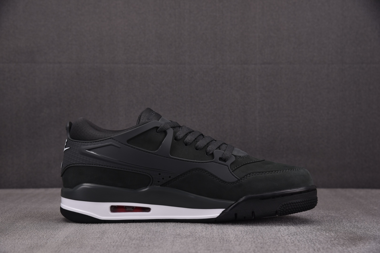 AJ4 尺码36-47.5

纯原版出品-Air Jordan 4 RM SP Nigel Sylves