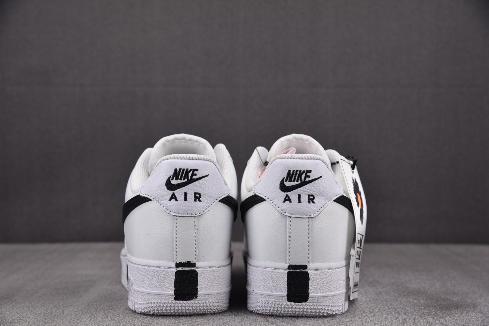 AF1空军 尺码36-46

纯原版出品-NK Air Force 1 Low G-Dragon Pea