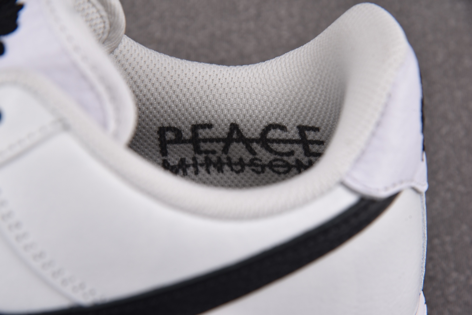 AF1空军 尺码36-46

纯原版出品-NK Air Force 1 Low G-Dragon Pea