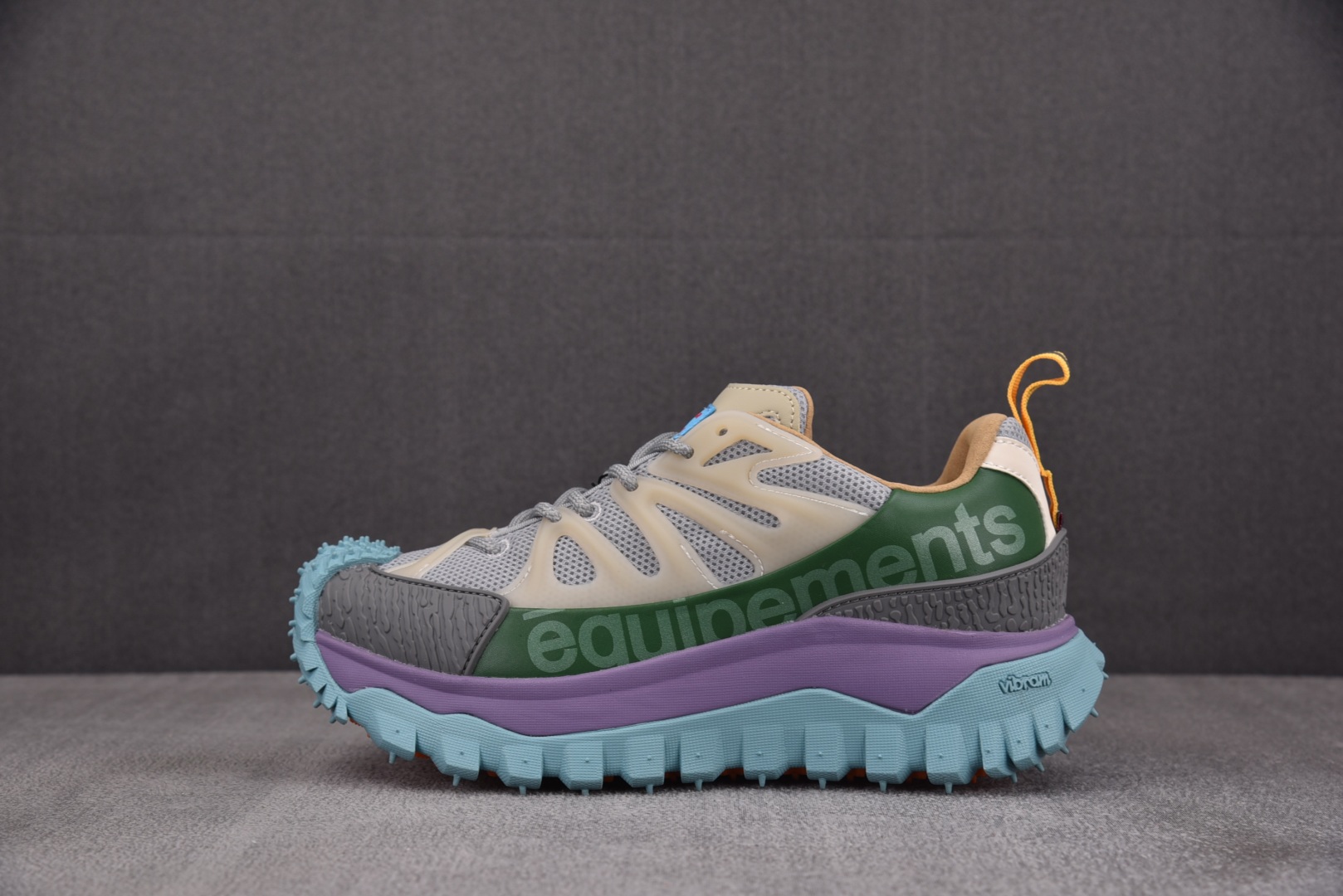 Moncler 尺码36-46

纯原版出品-Moncler TrailgriP Amoeba 盟可睐/
