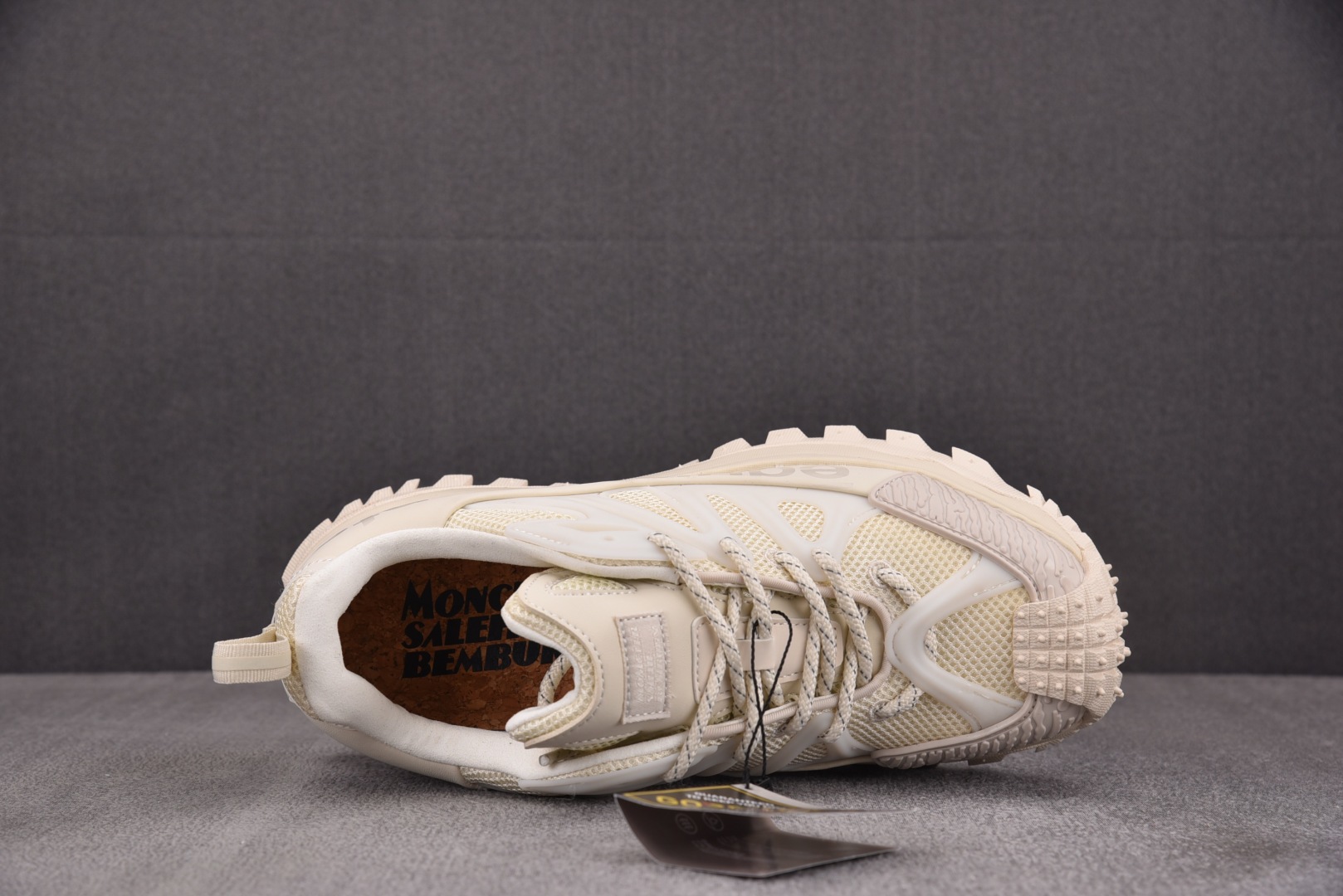 Moncler 尺码36-46

纯原版出品-Moncler TrailgriP Amoeba 盟可睐 