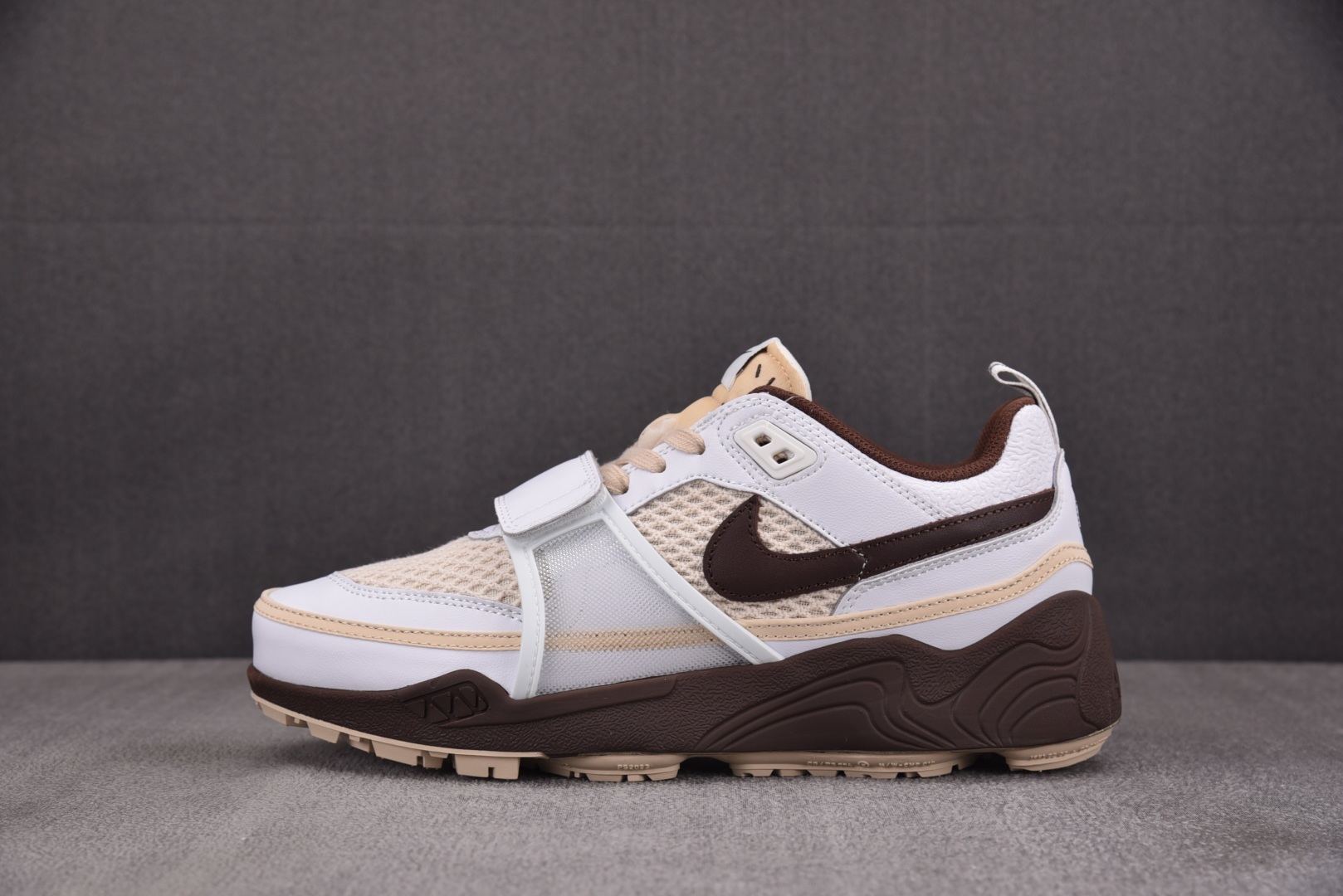 Travis 尺码41-46

纯原版出品-NK Zoom Field Jaxx Travis Scot