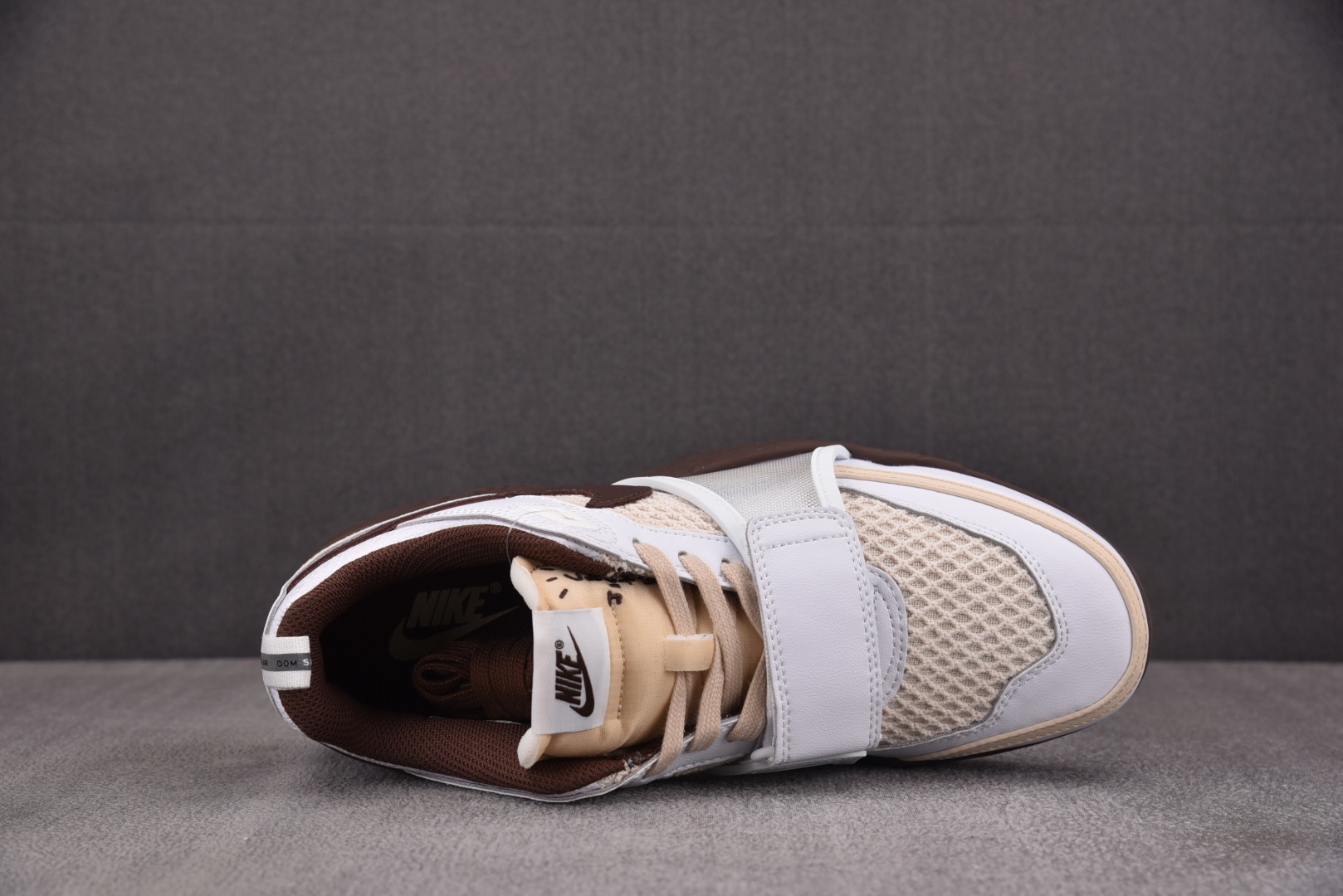 Travis 尺码41-46

纯原版出品-NK Zoom Field Jaxx Travis Scot