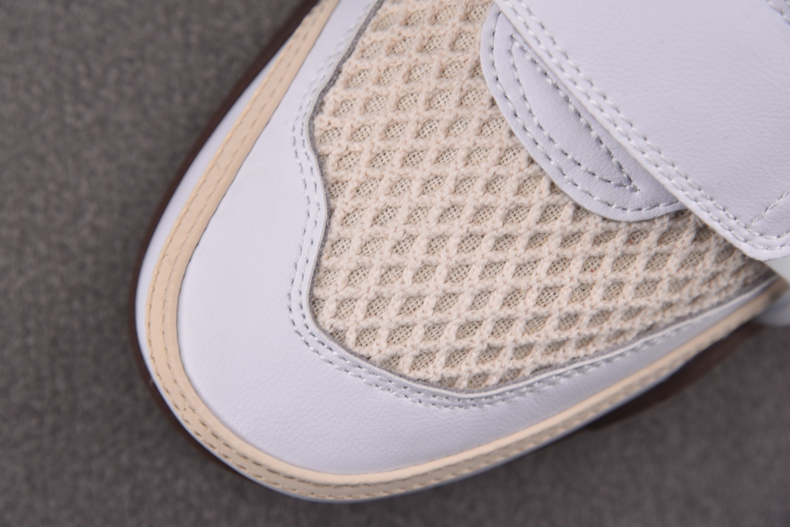 Travis 尺码41-46

纯原版出品-NK Zoom Field Jaxx Travis Scot