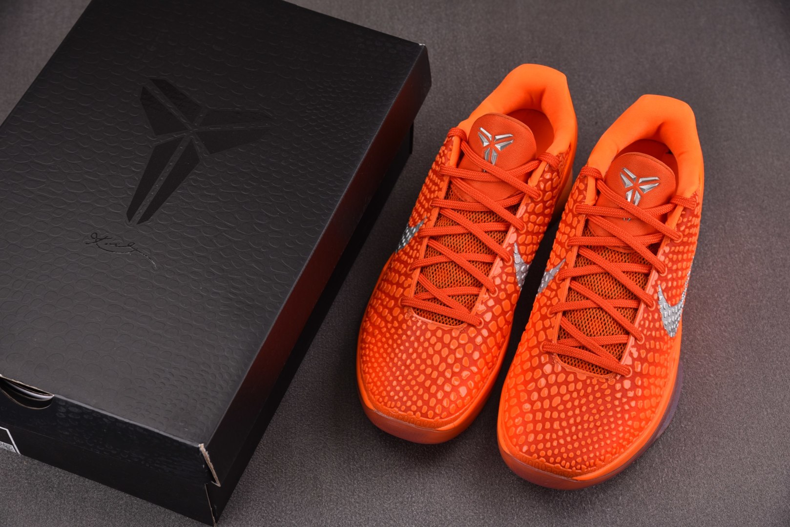 科比6 尺码40-48.5

纯原版出品-NK Kobe 6 Protro WNBA 橙色 IH1871