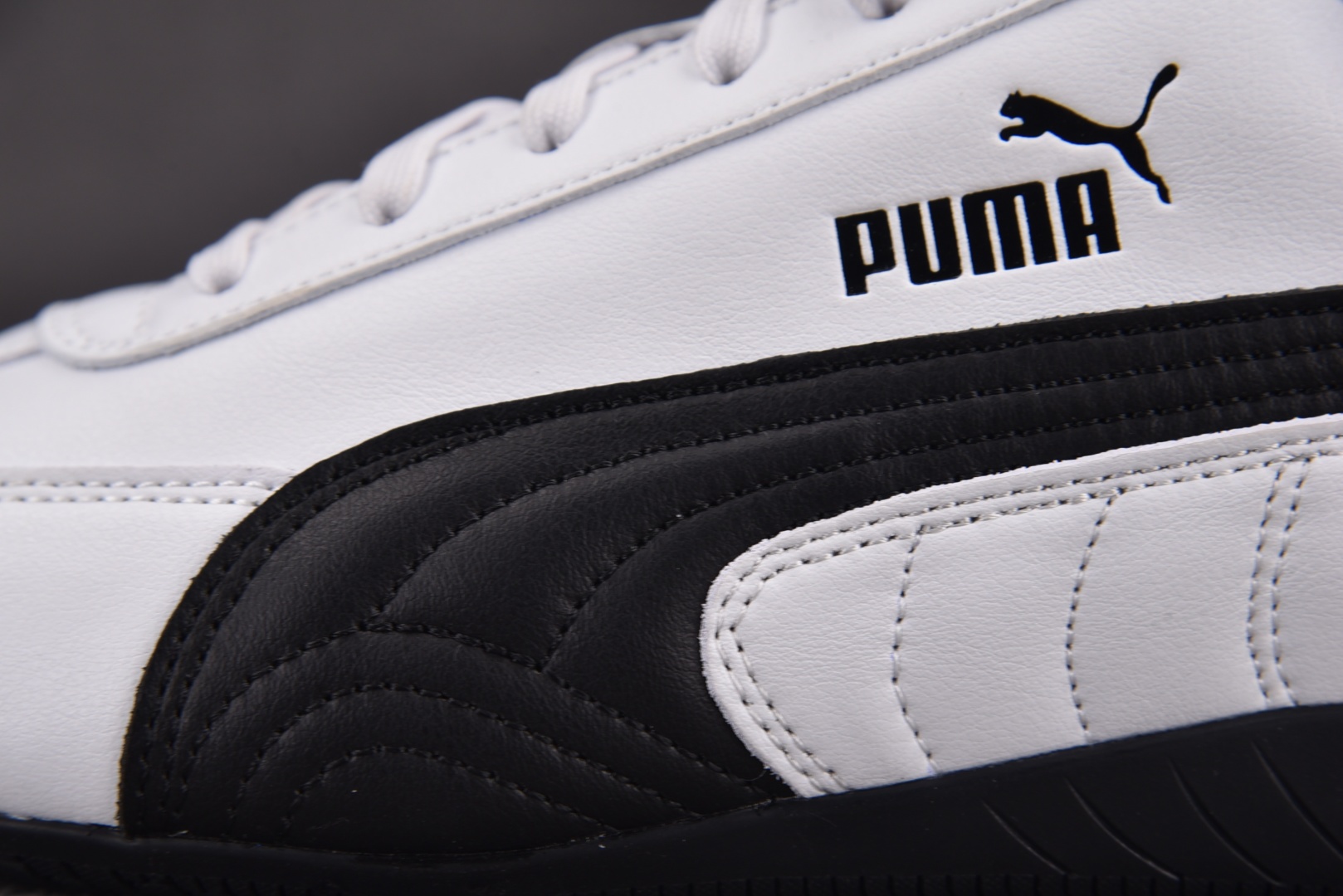 Puma 尺码36-45

纯原版出品-Puma SPeedcat Leather White Blac