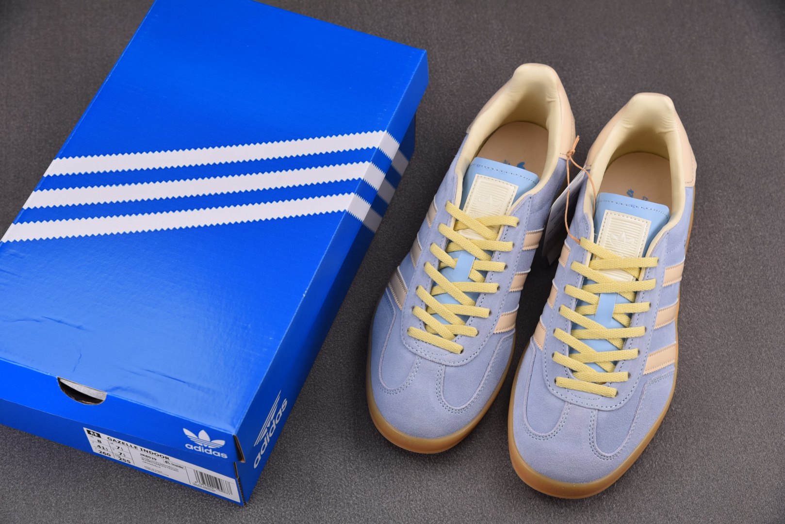 Originals 尺码36-45

纯原版出品-Gazelle Indoor Light Blue Y