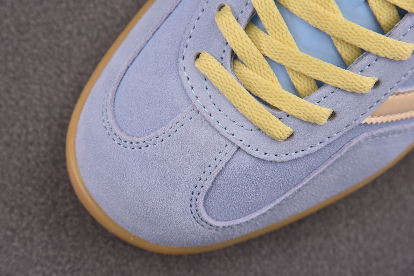 Originals 尺码36-45

纯原版出品-Gazelle Indoor Light Blue Y