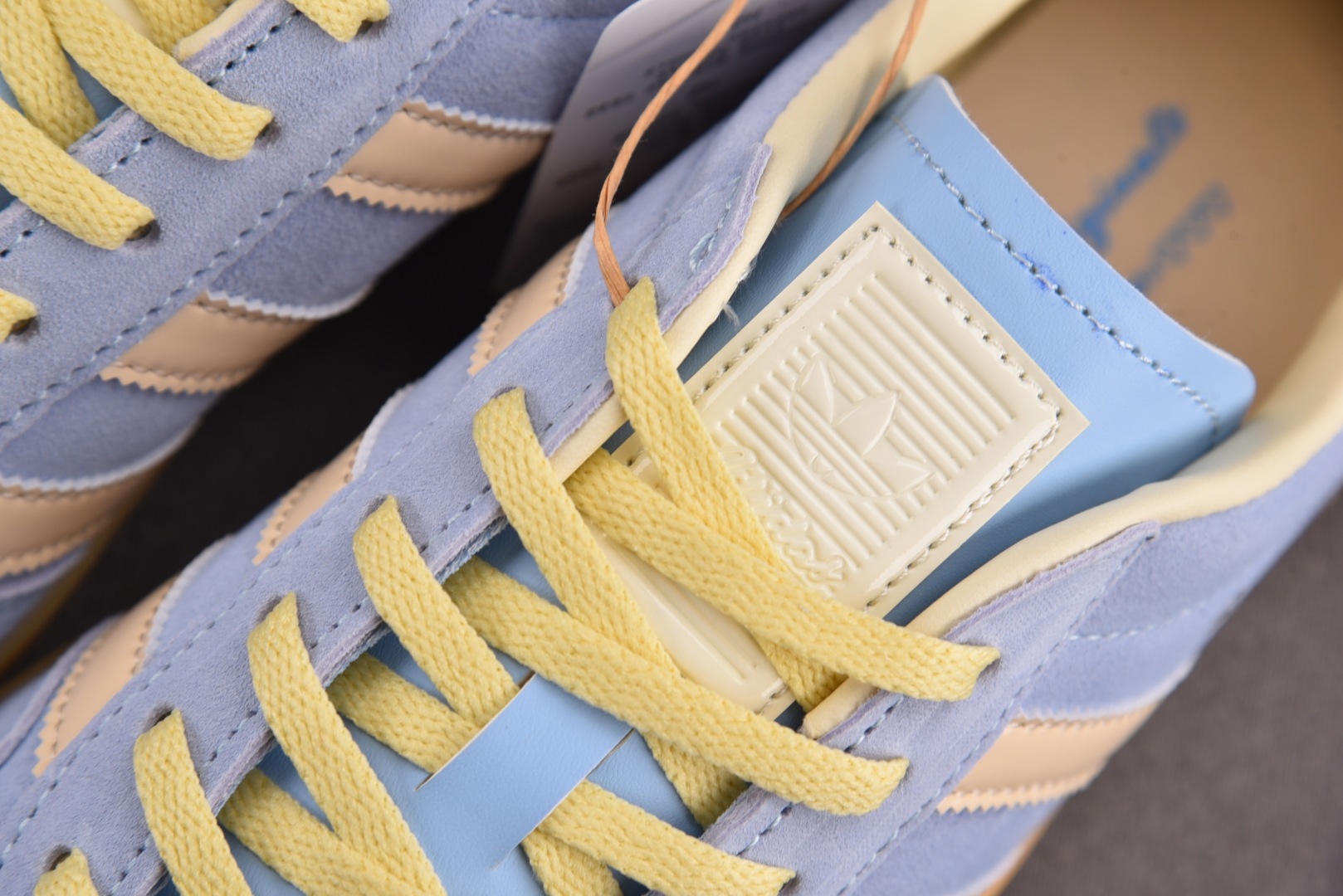 Originals 尺码36-45

纯原版出品-Gazelle Indoor Light Blue Y