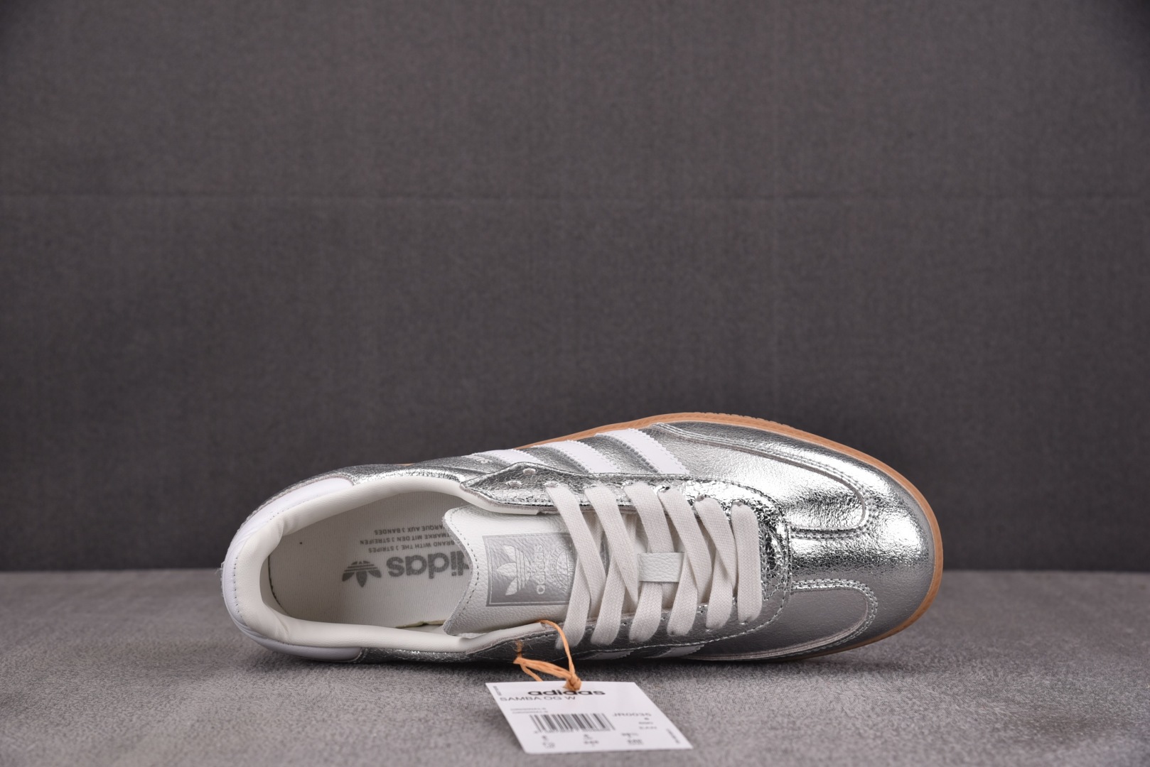 Originals 尺码36-45

纯原版出品-AD Samba OG Silver Metallic