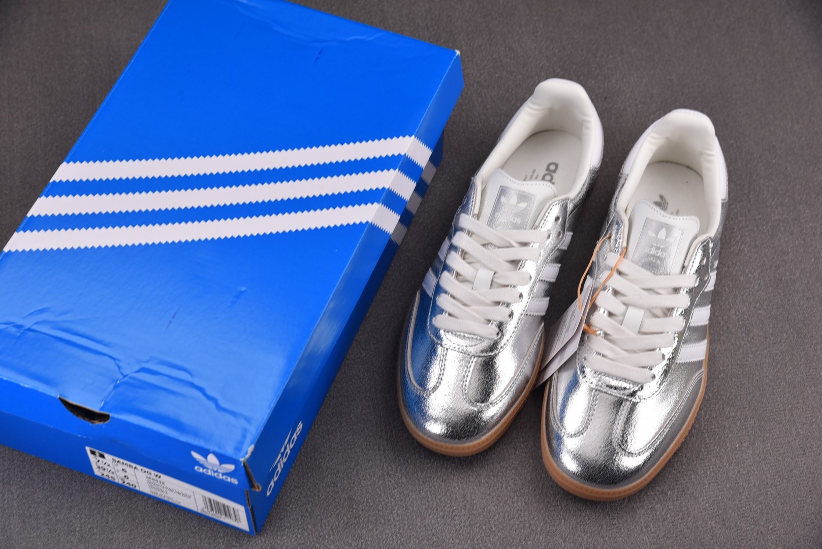 Originals 尺码36-45

纯原版出品-AD Samba OG Silver Metallic