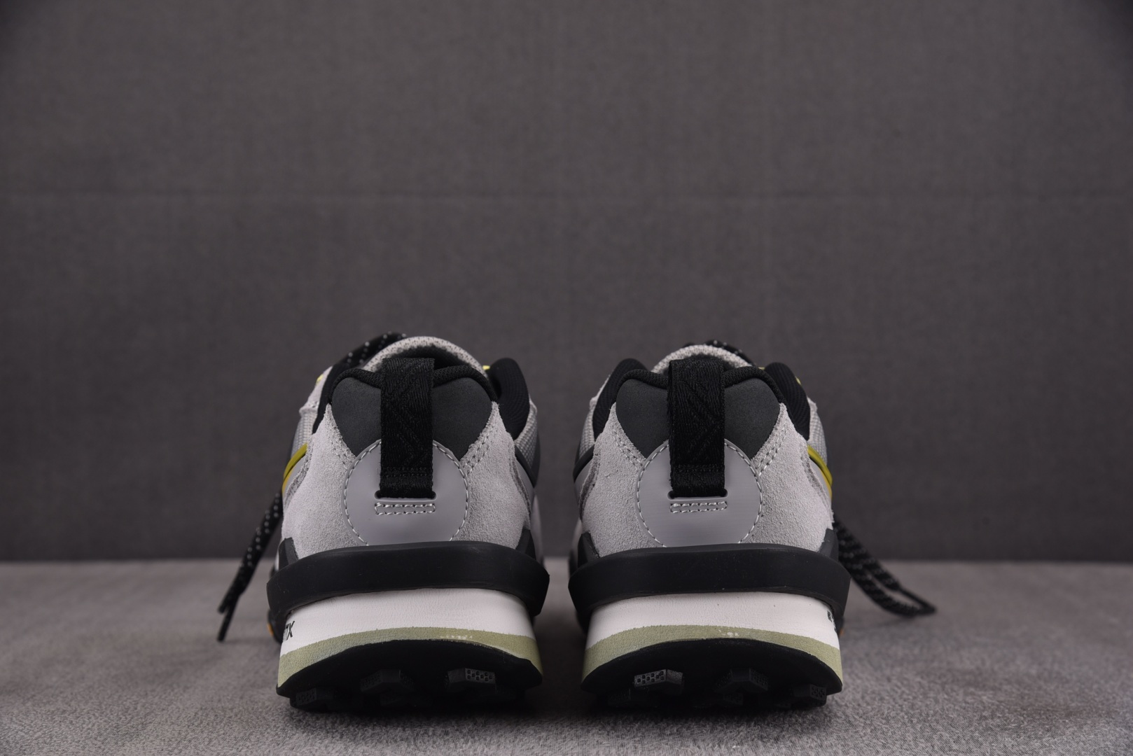 Sacai 尺码36-46

纯原版出品-NK Zegamadome SP sacai Matte Si