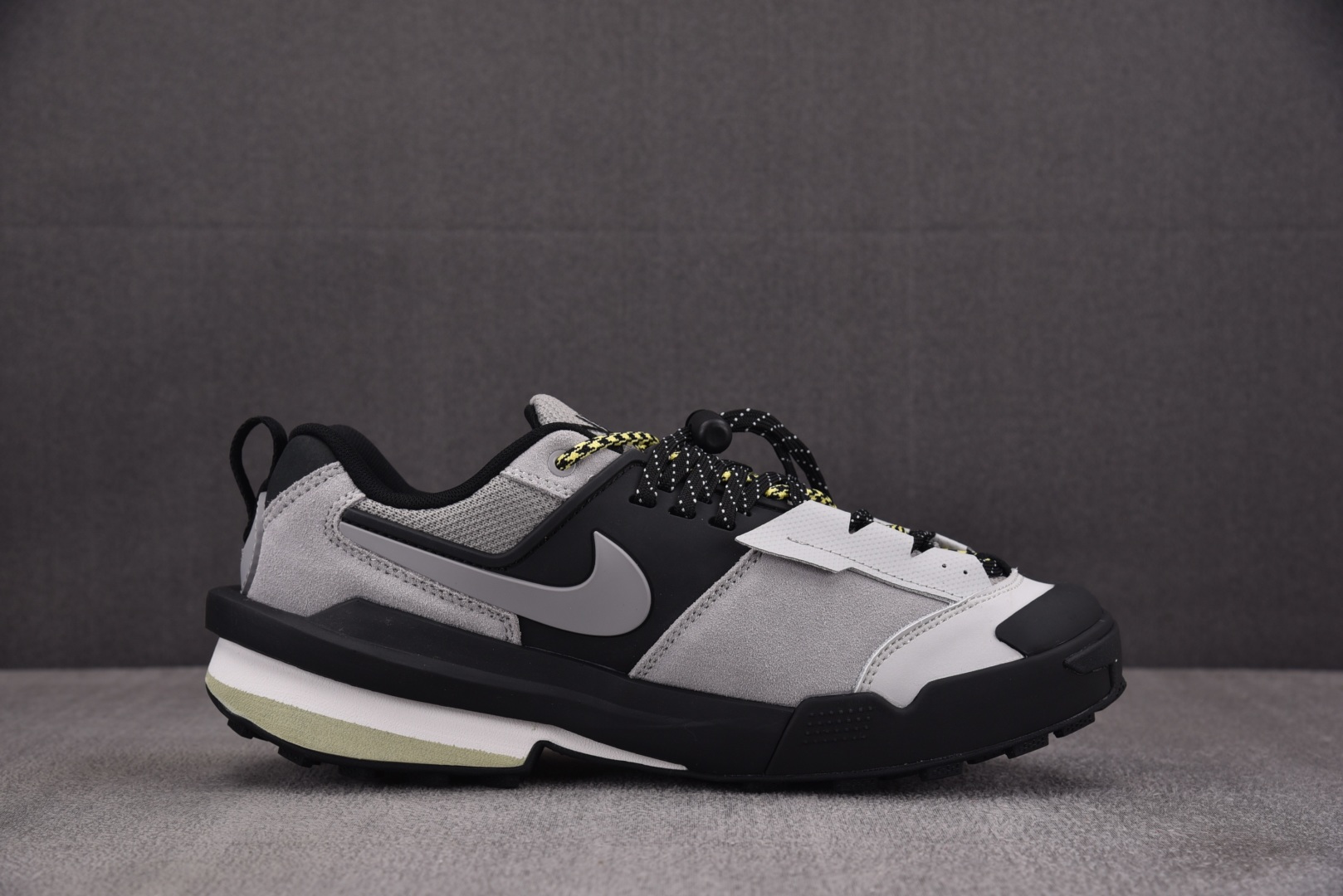 Sacai 尺码36-46

纯原版出品-NK Zegamadome SP sacai Matte Si