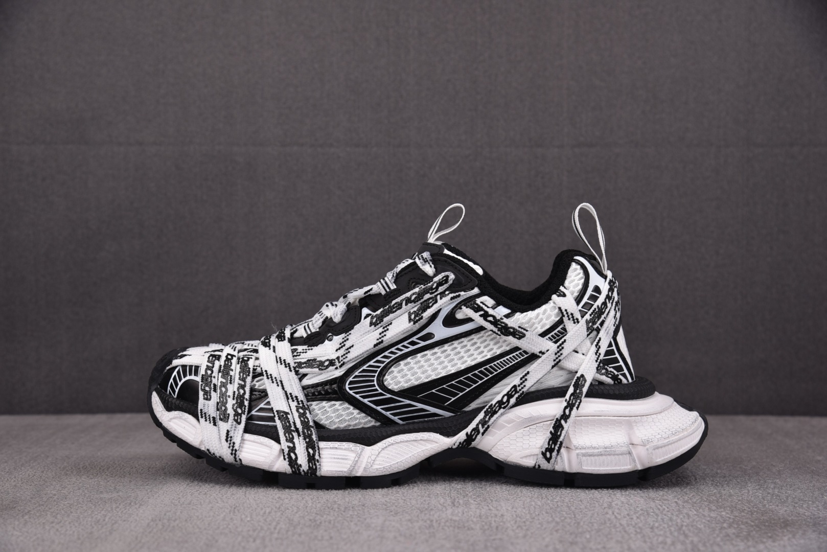 巴黎 尺码35-46

纯原出品-Balenciaga 3XL Extreme Lace 24ss 绑带