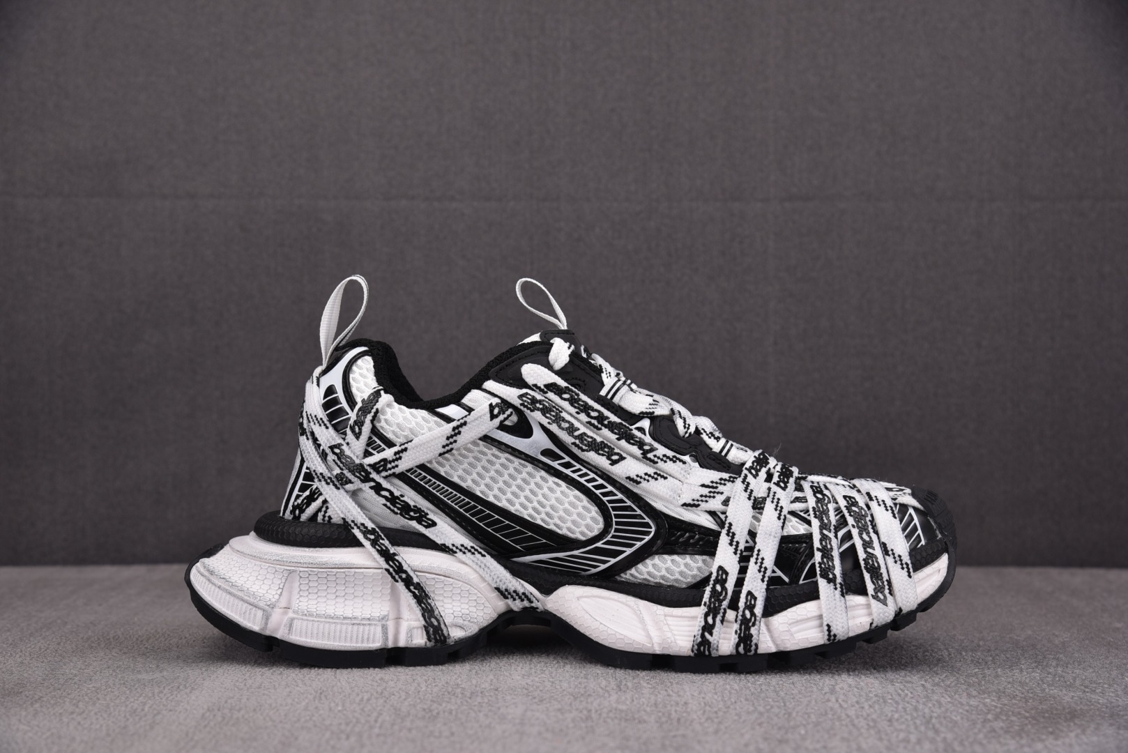 巴黎 尺码35-46

纯原出品-Balenciaga 3XL Extreme Lace 24ss 绑带