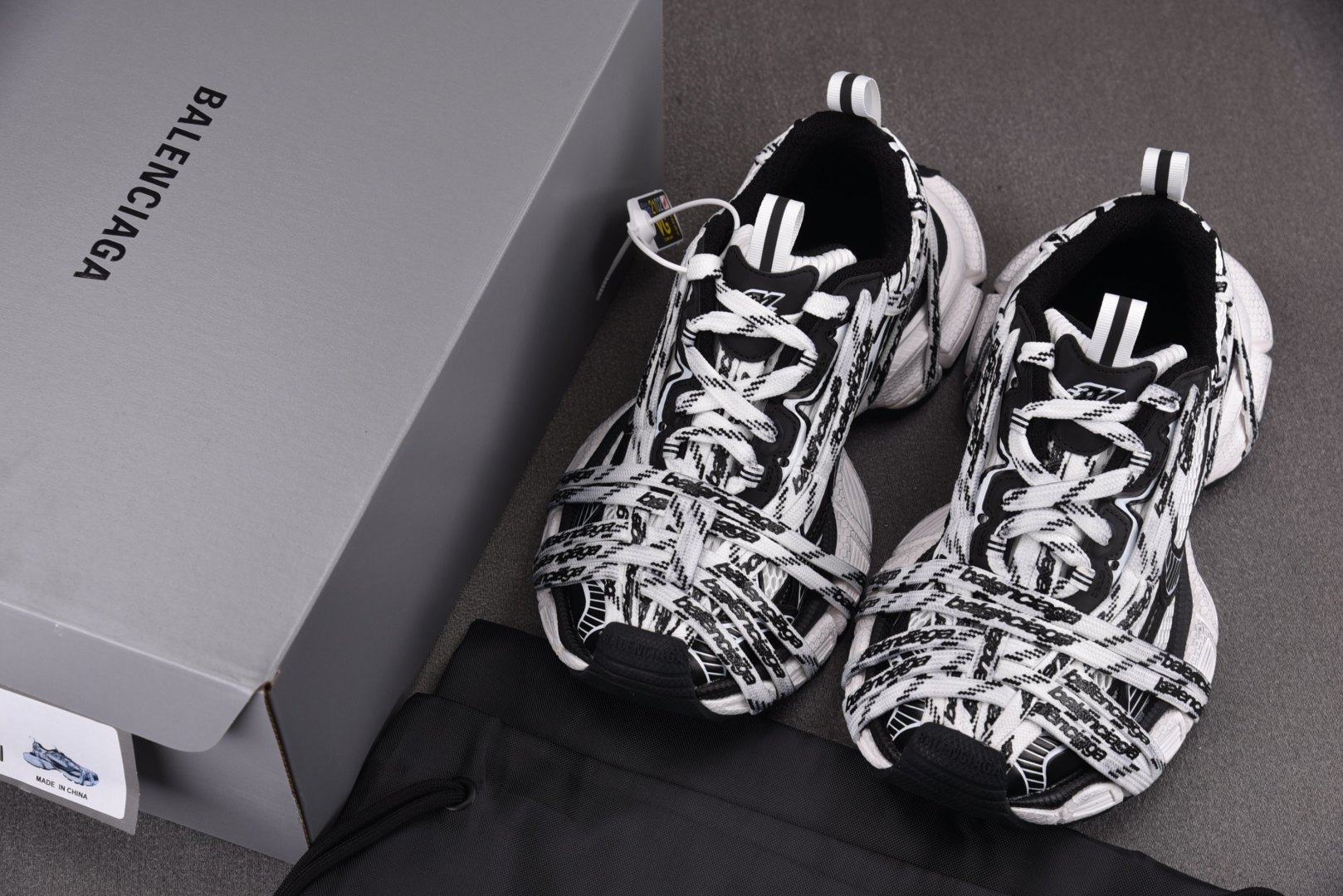 巴黎 尺码35-46

纯原出品-Balenciaga 3XL Extreme Lace 24ss 绑带