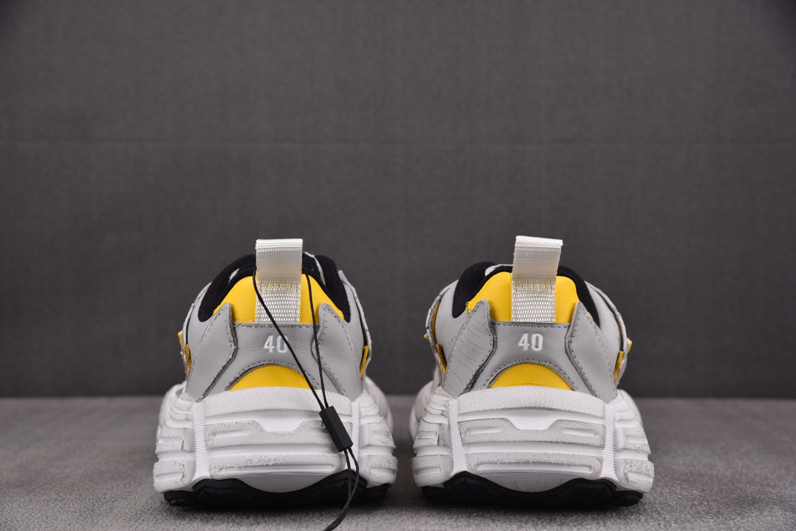 巴黎 尺码35-46

纯原出品-Balenciaga Monday 灰黄白 YZ018-5
尺码 35