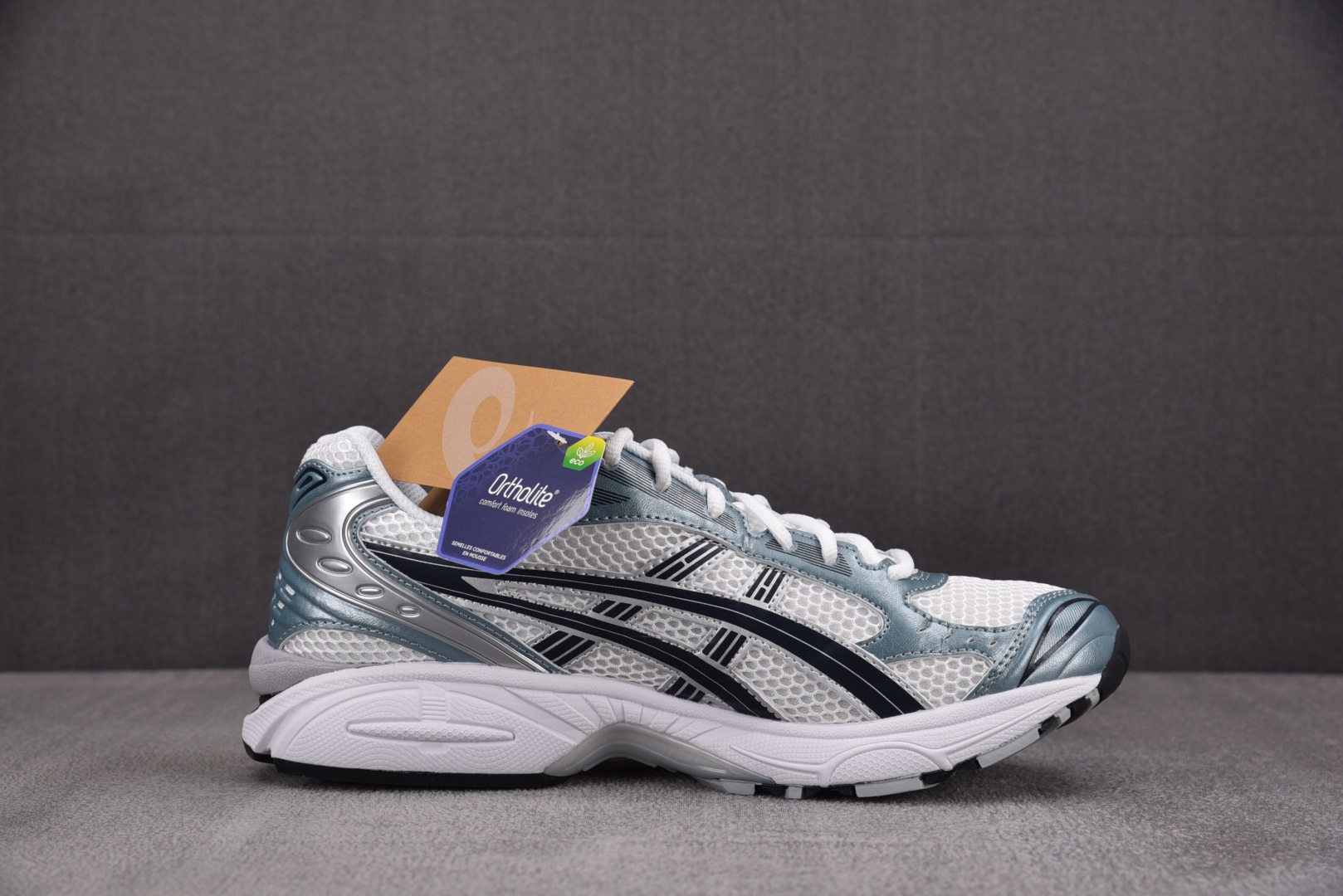 ASICS 尺码36-47

纯原版出品-ASICS Gel-Kayano 14 White Fjord