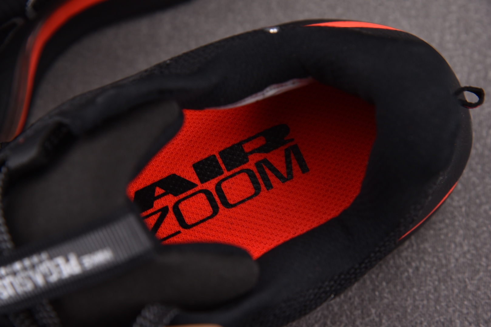 Zoom 尺码36-46

纯原版出品-NK Air Zoom Pegasus Premium Blac